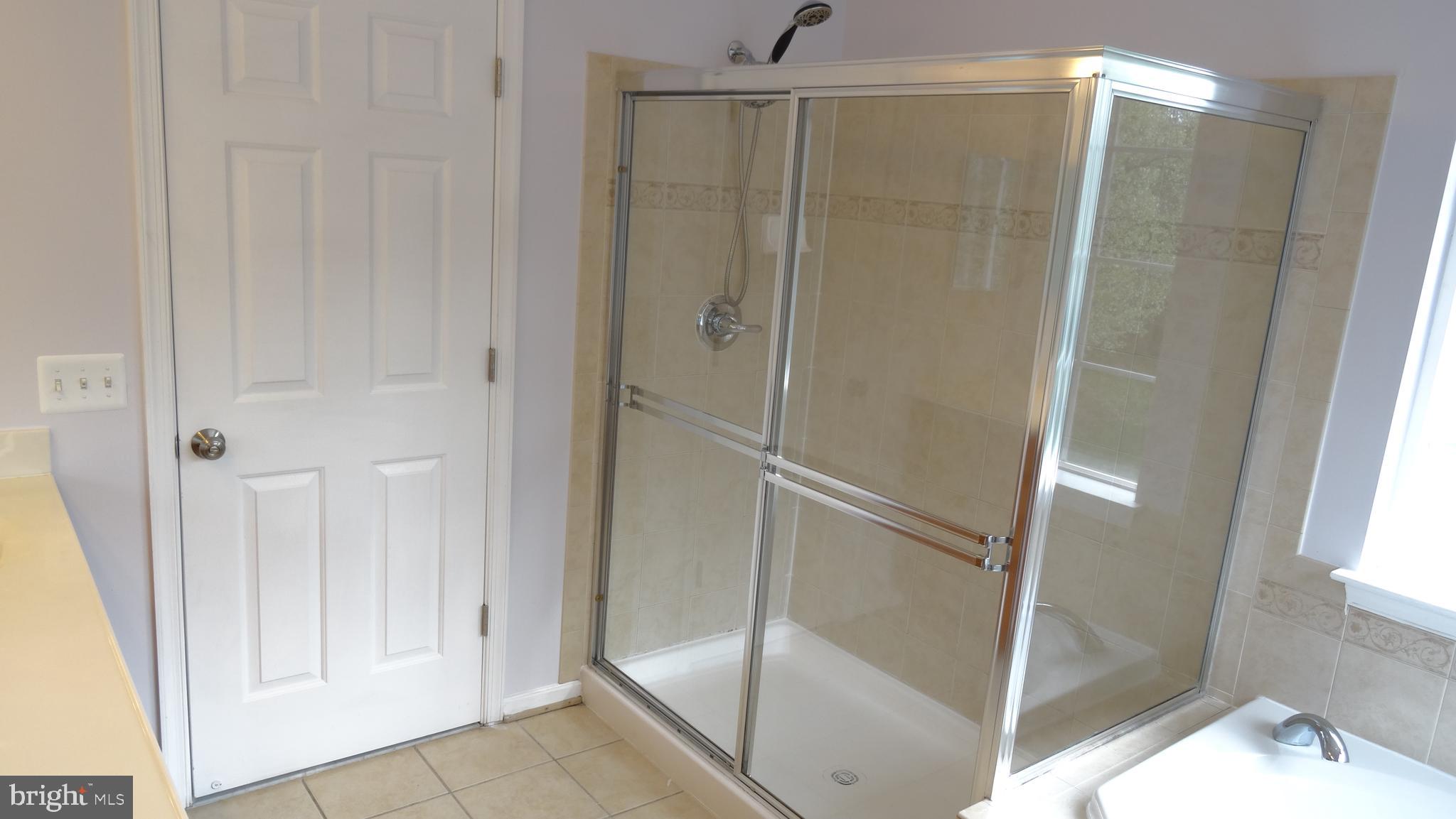 HERITAGE GLEN-PLAT FIVE> - Residential