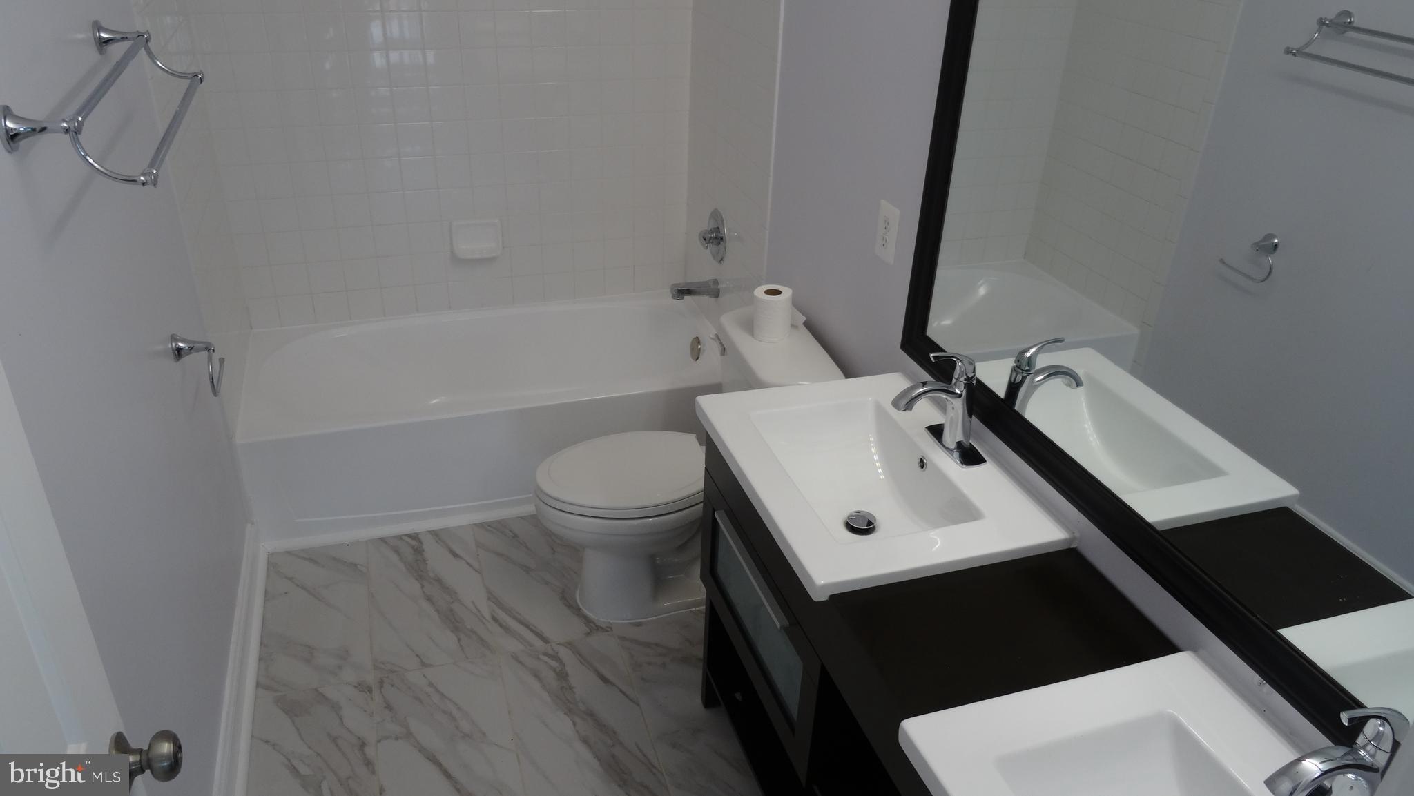 HERITAGE GLEN-PLAT FIVE> - Residential