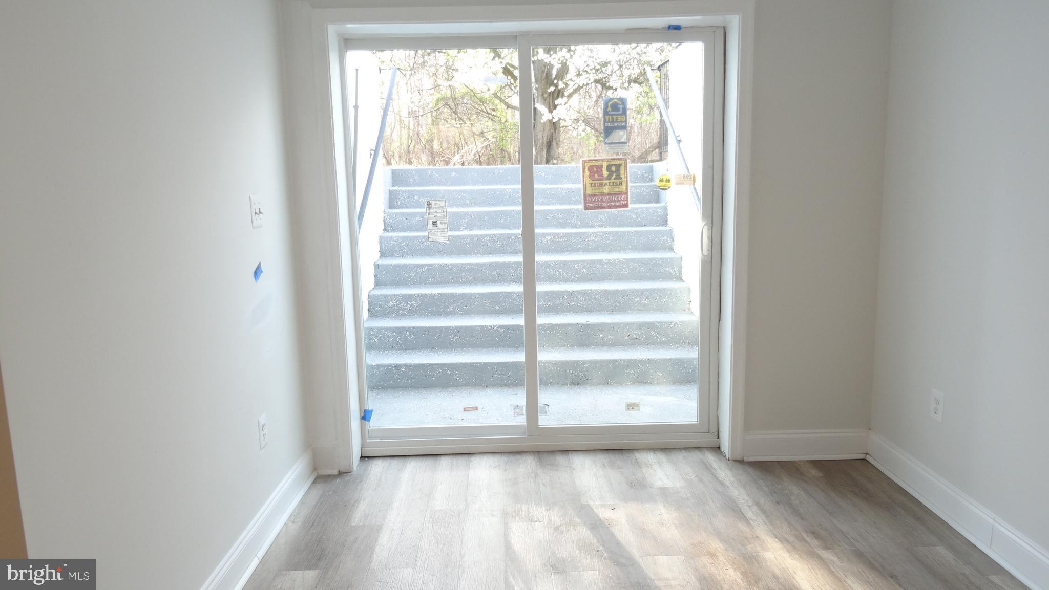 HERITAGE GLEN-PLAT FIVE> - Residential