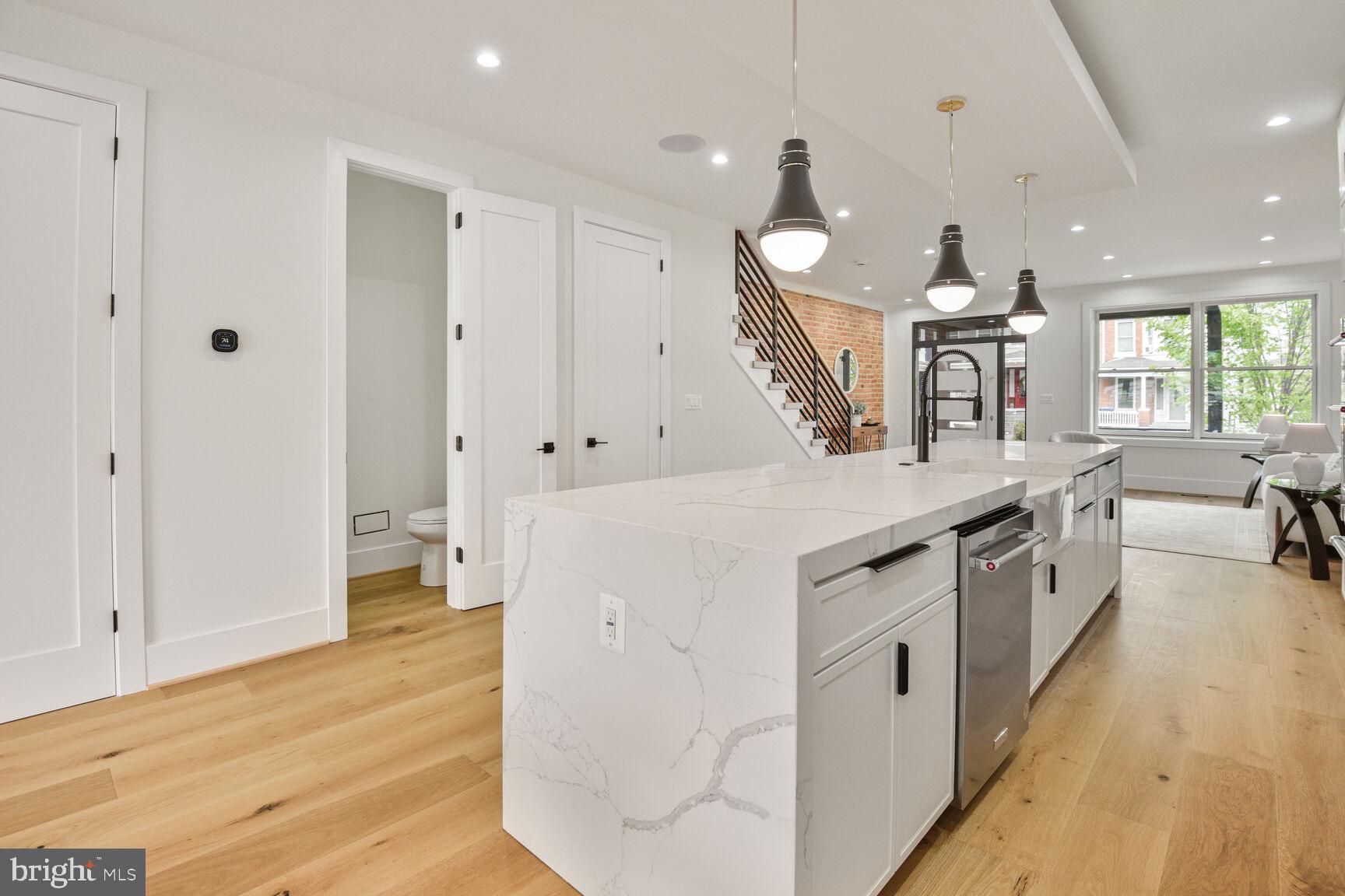 16TH STREET HEIGHTS - Residential