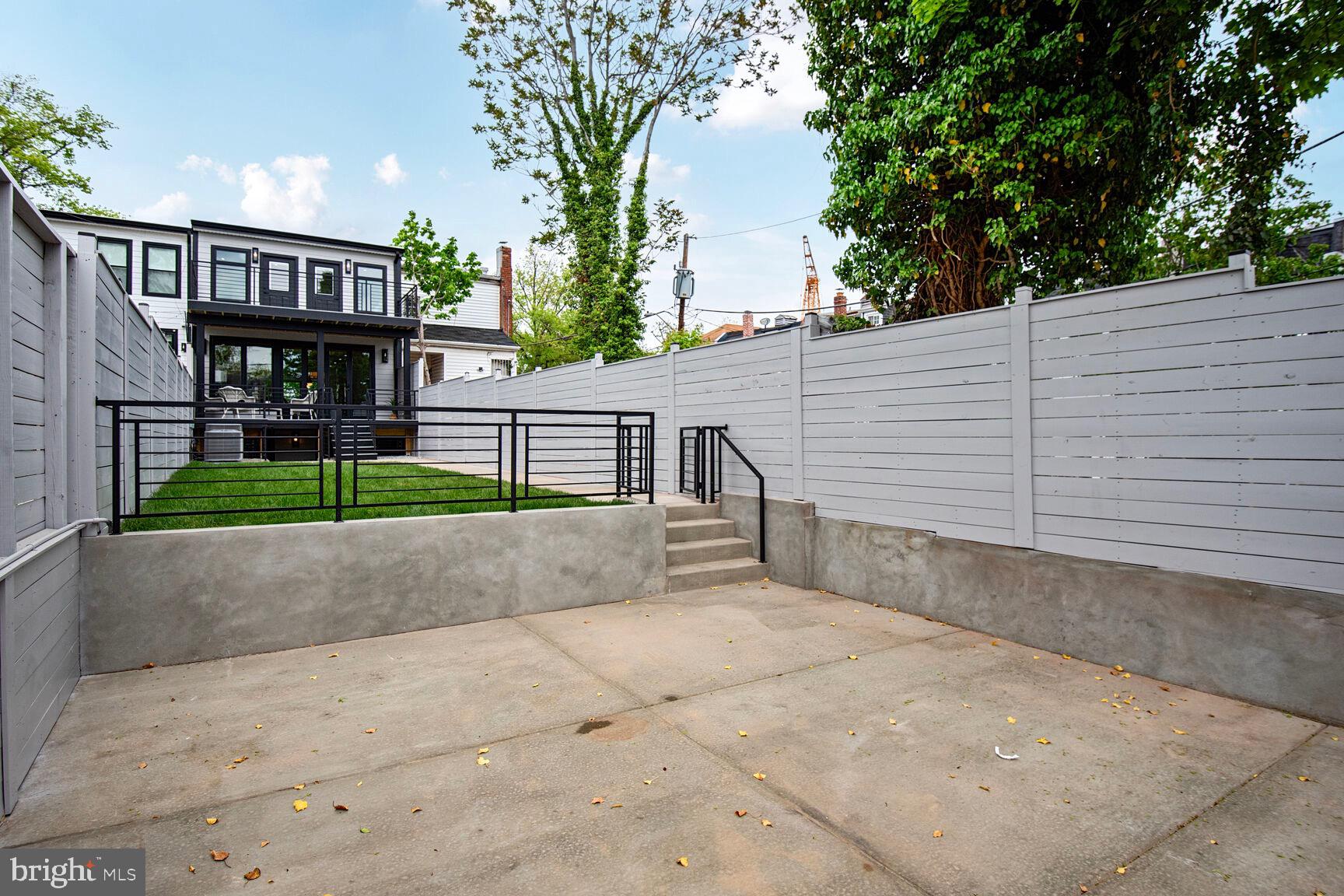 16TH STREET HEIGHTS - Residential
