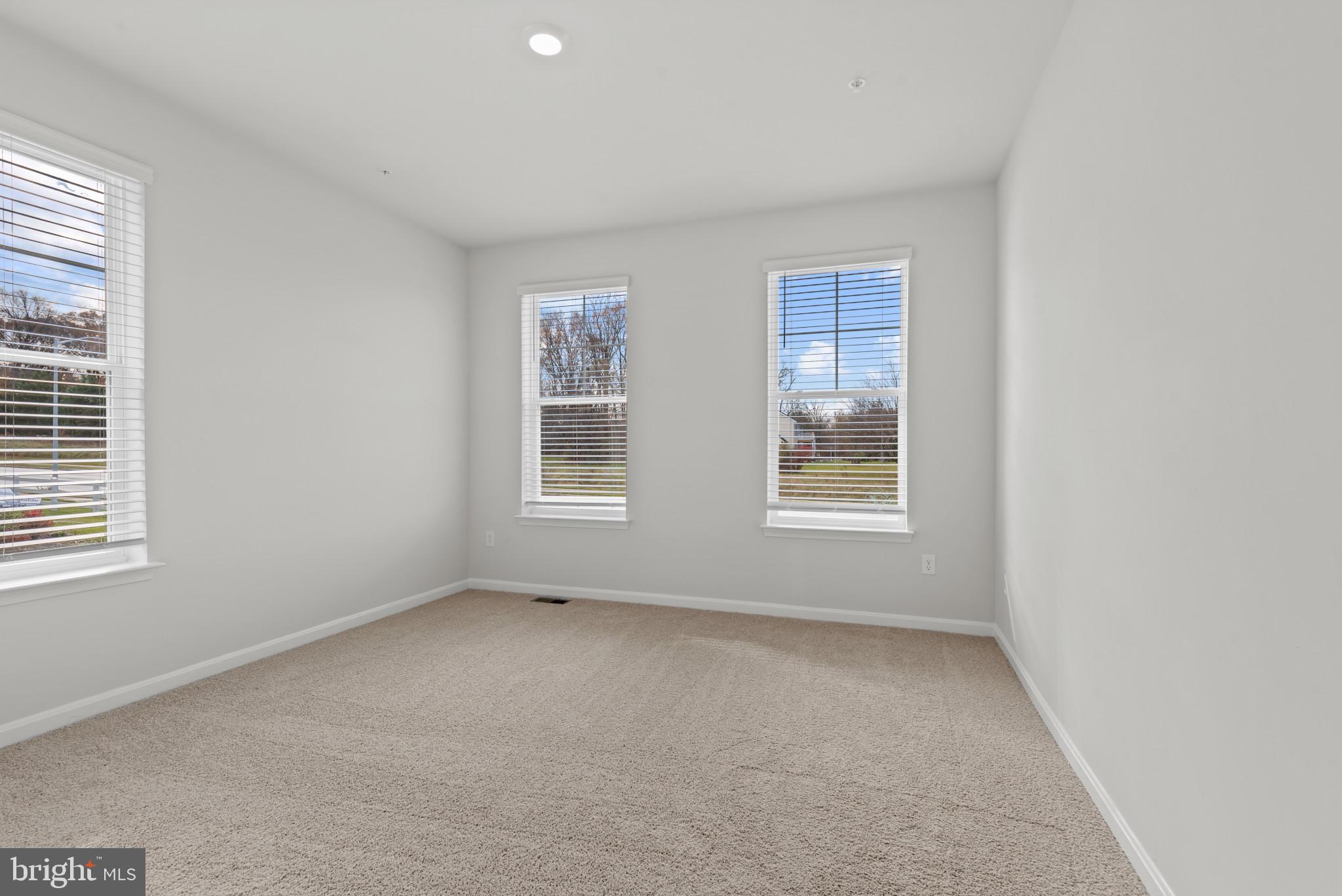 10006 CAMPBELL BOULEVARD