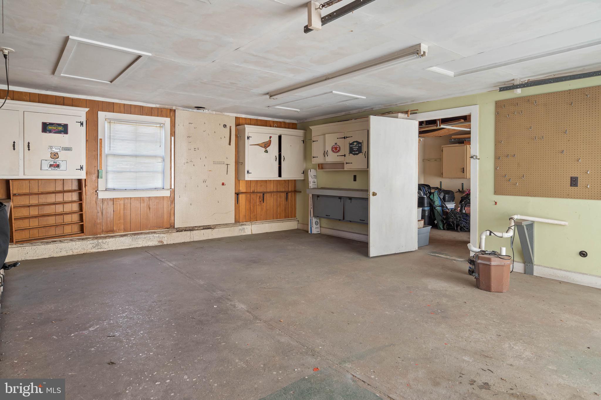 WHITE PLAINS - Residential