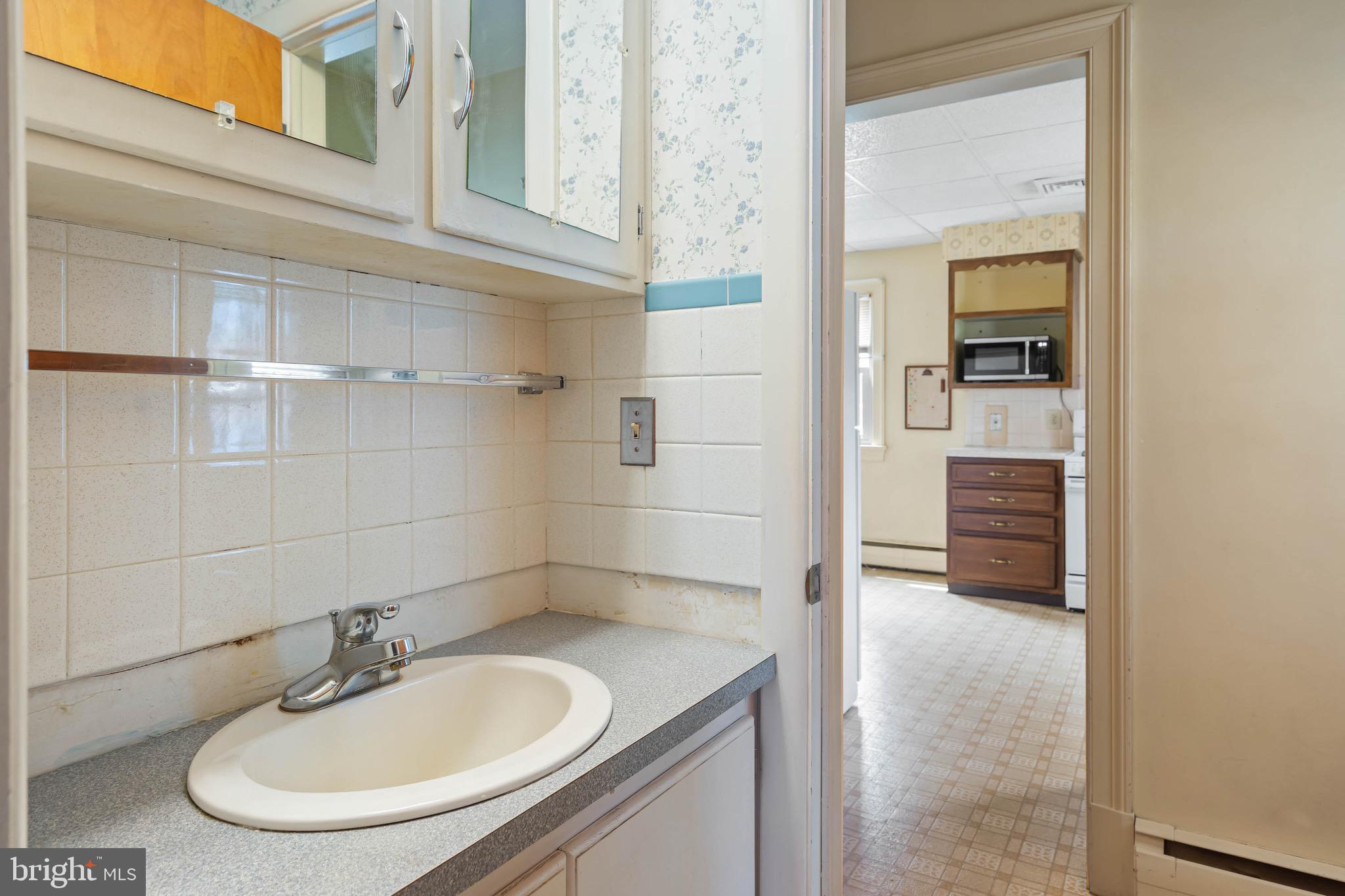 WHITE PLAINS - Residential