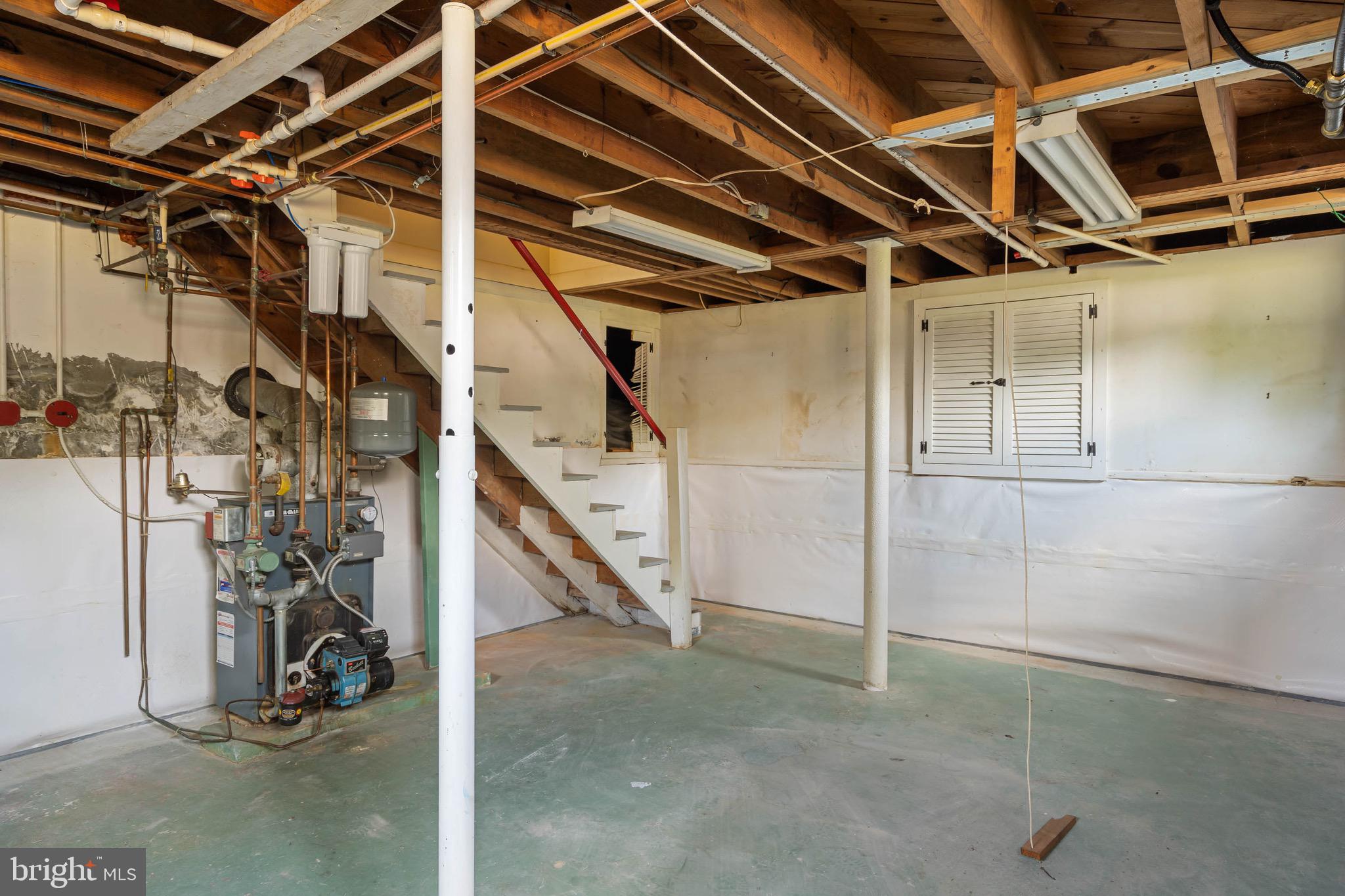 WHITE PLAINS - Residential