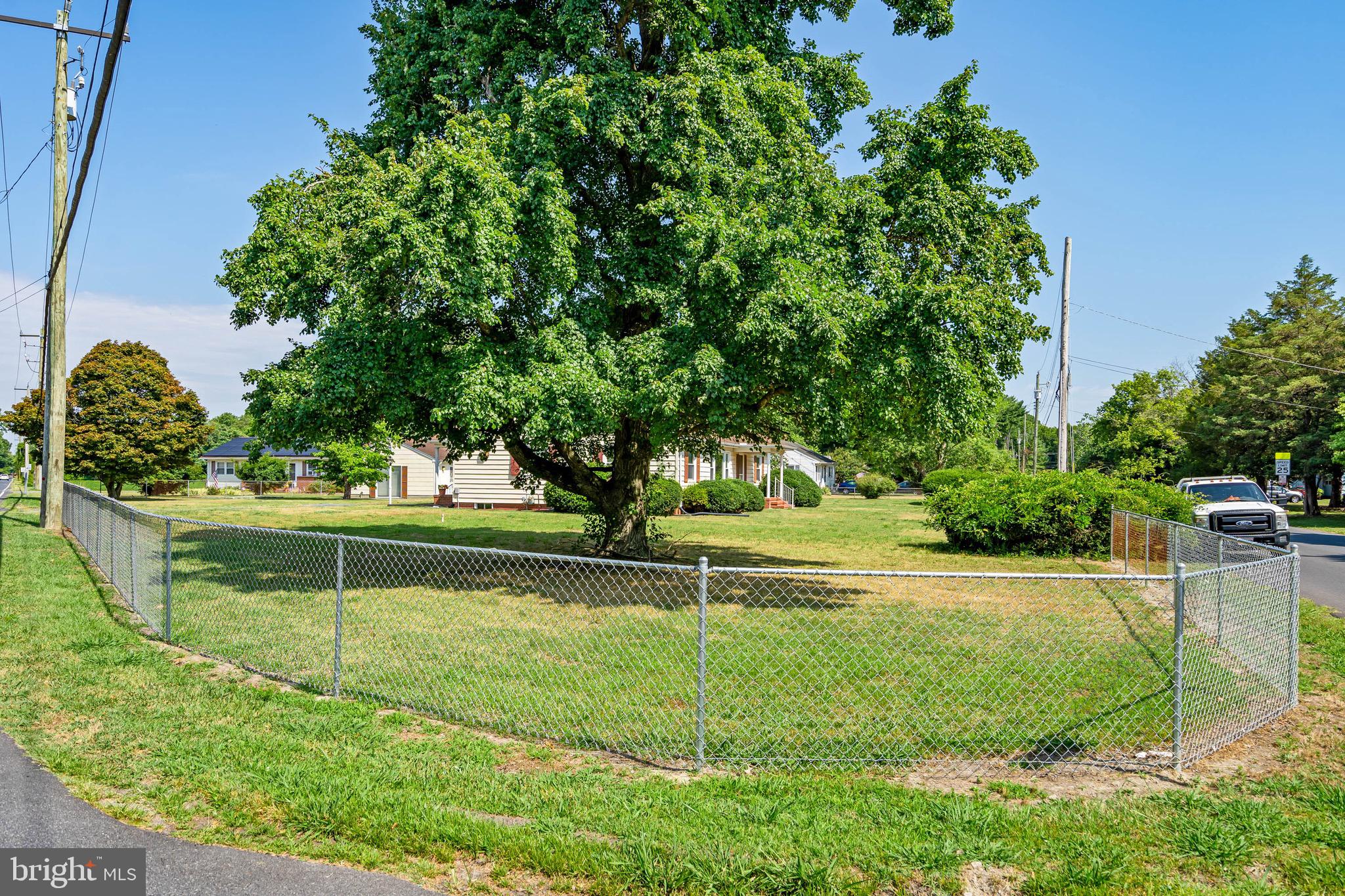 WHITE PLAINS - Residential
