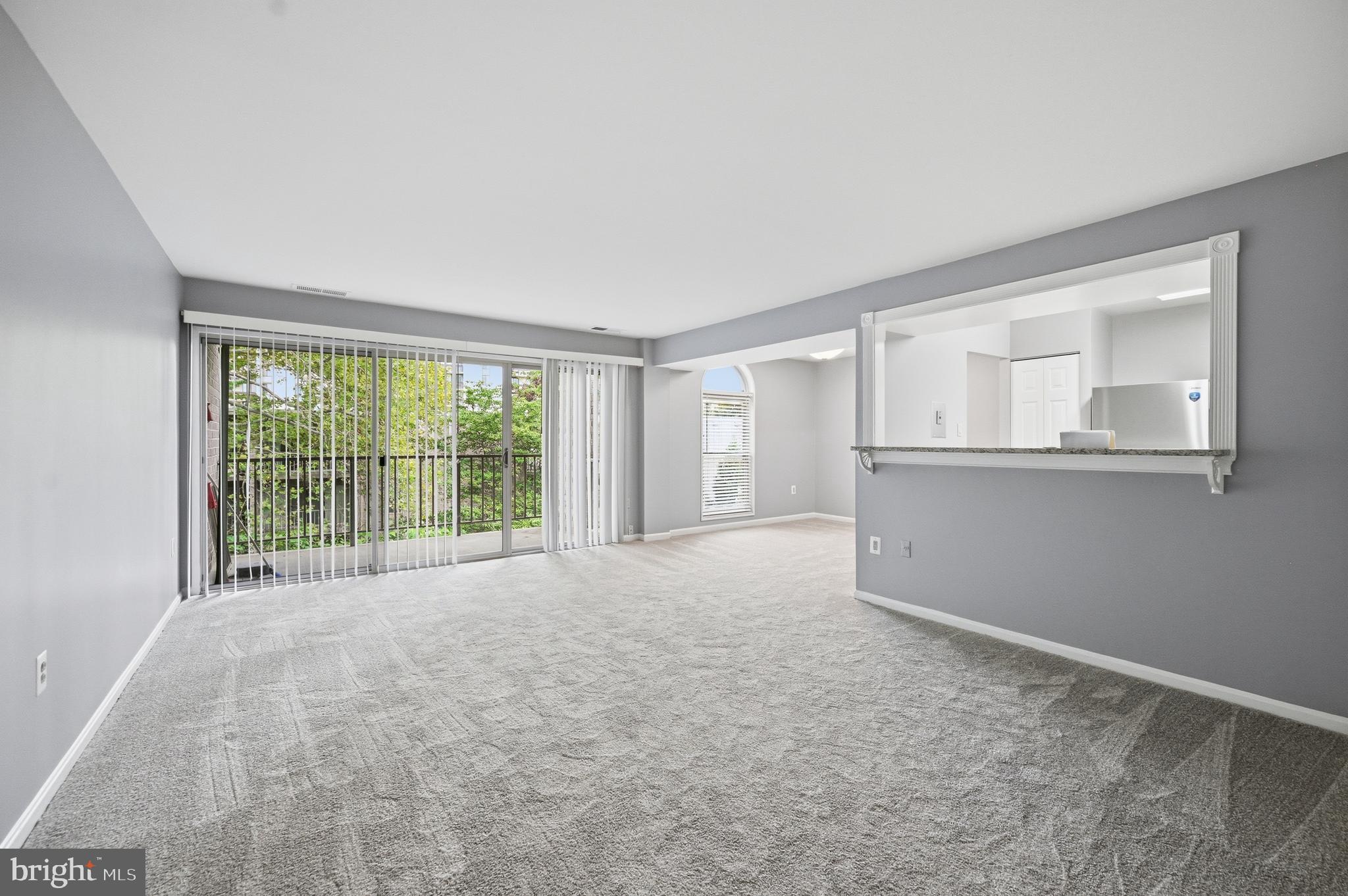 28 CANTERBURY SQUARE 302
