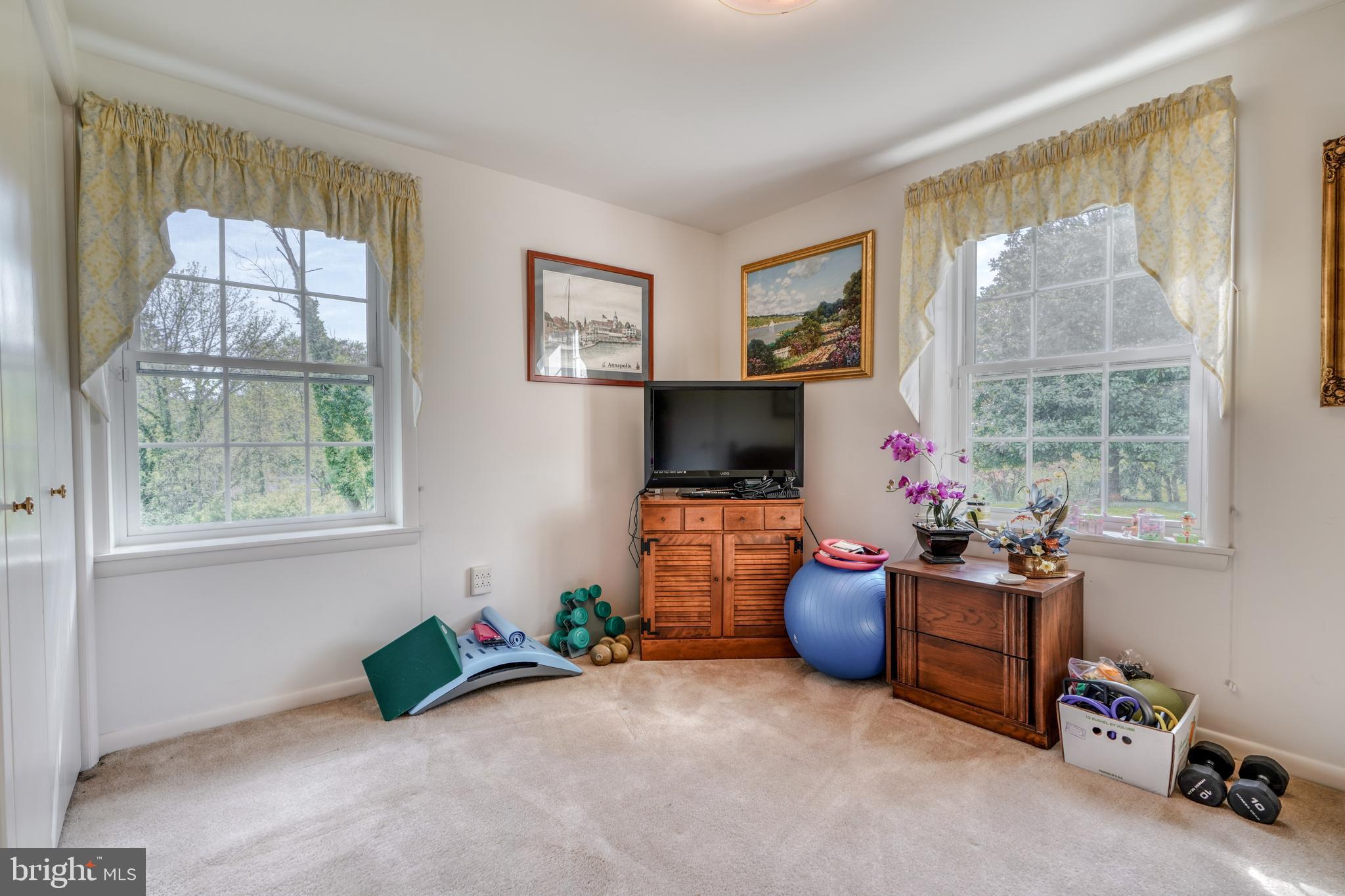 FOX CHAPEL - Residential