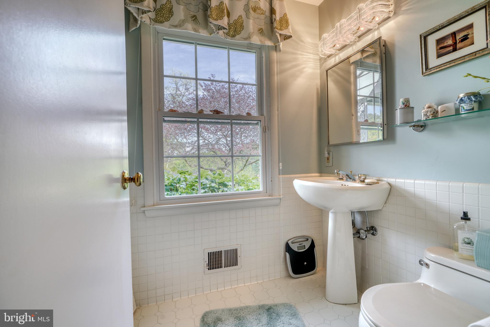 FOX CHAPEL - Residential