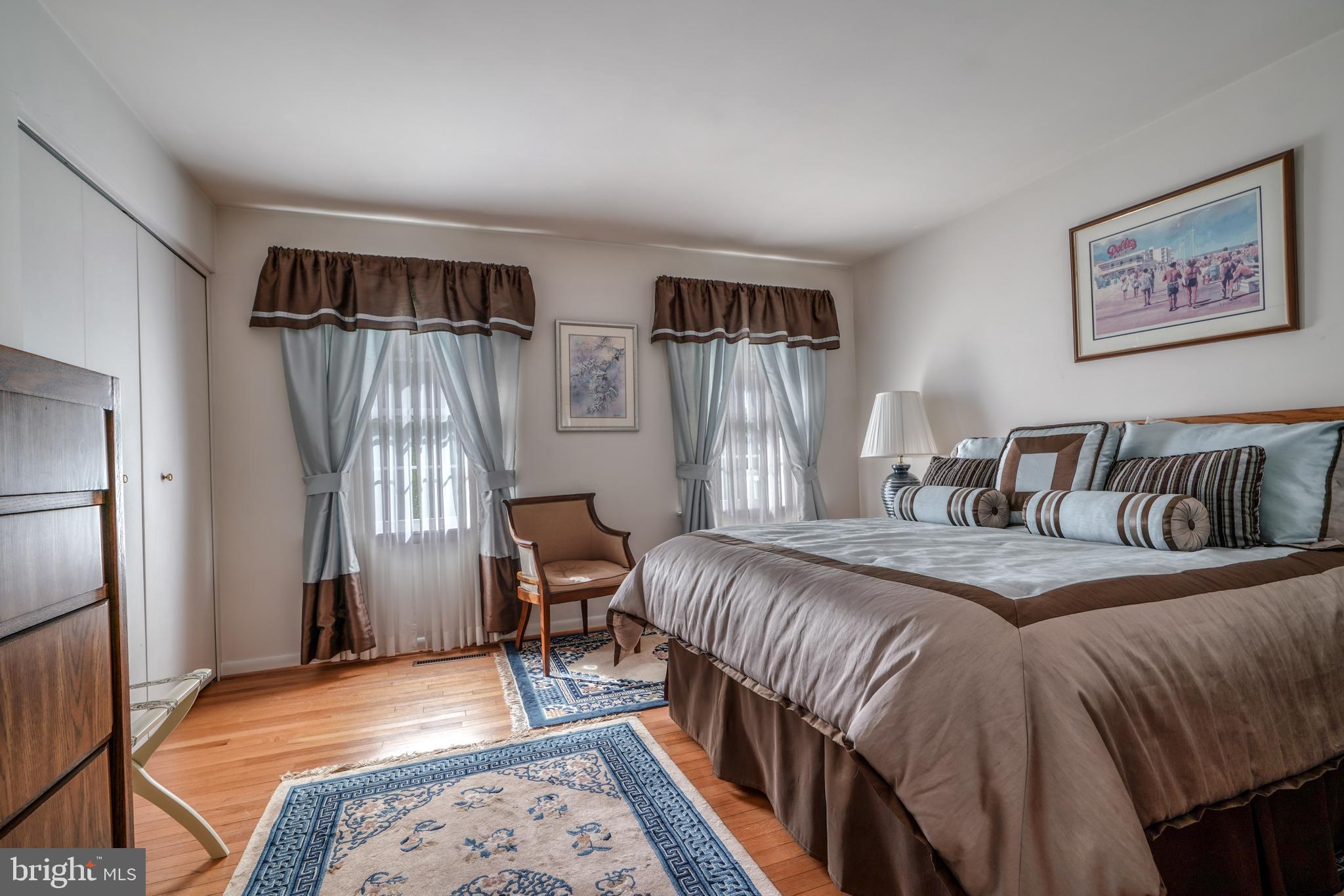 FOX CHAPEL - Residential