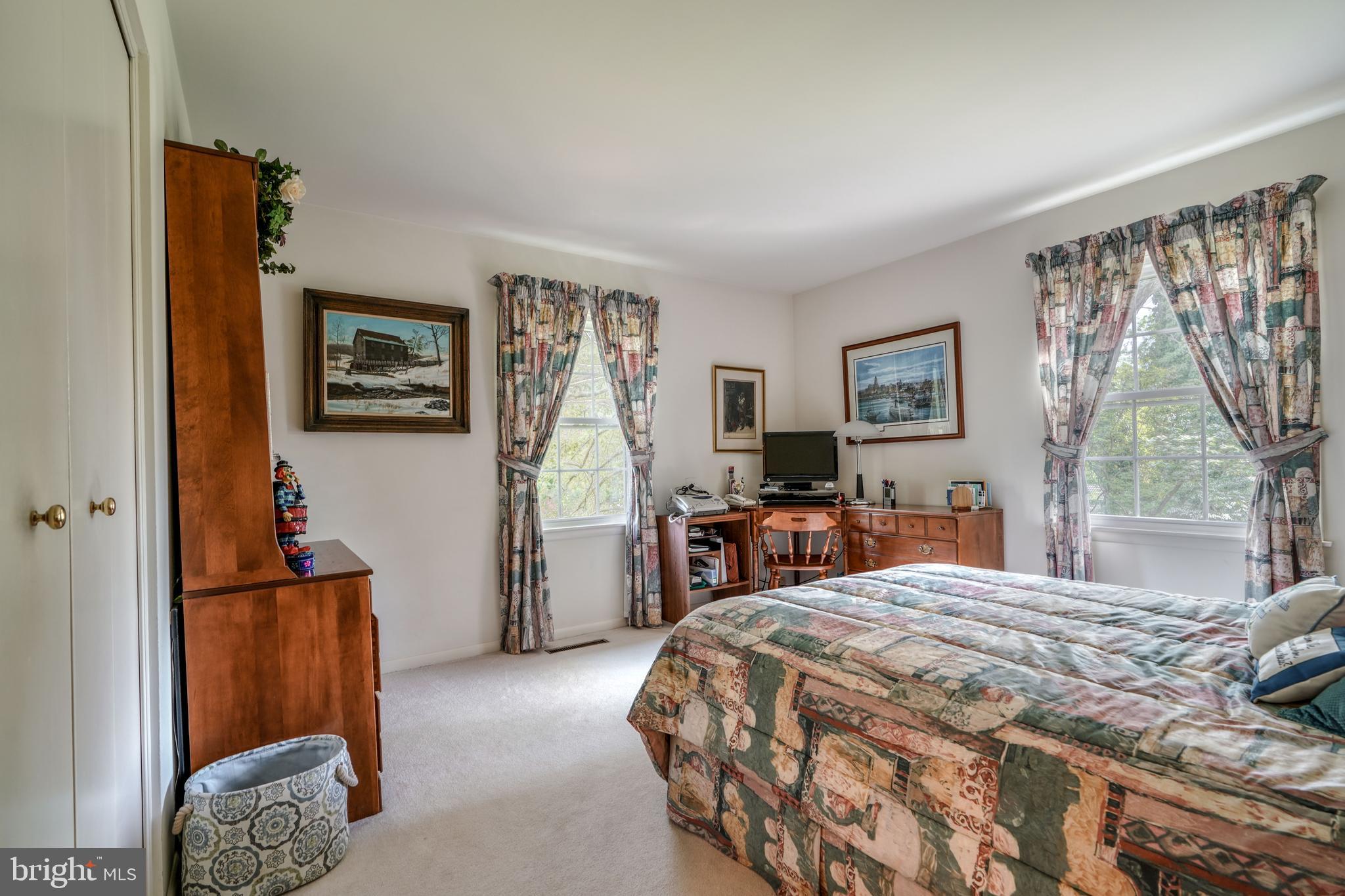 FOX CHAPEL - Residential