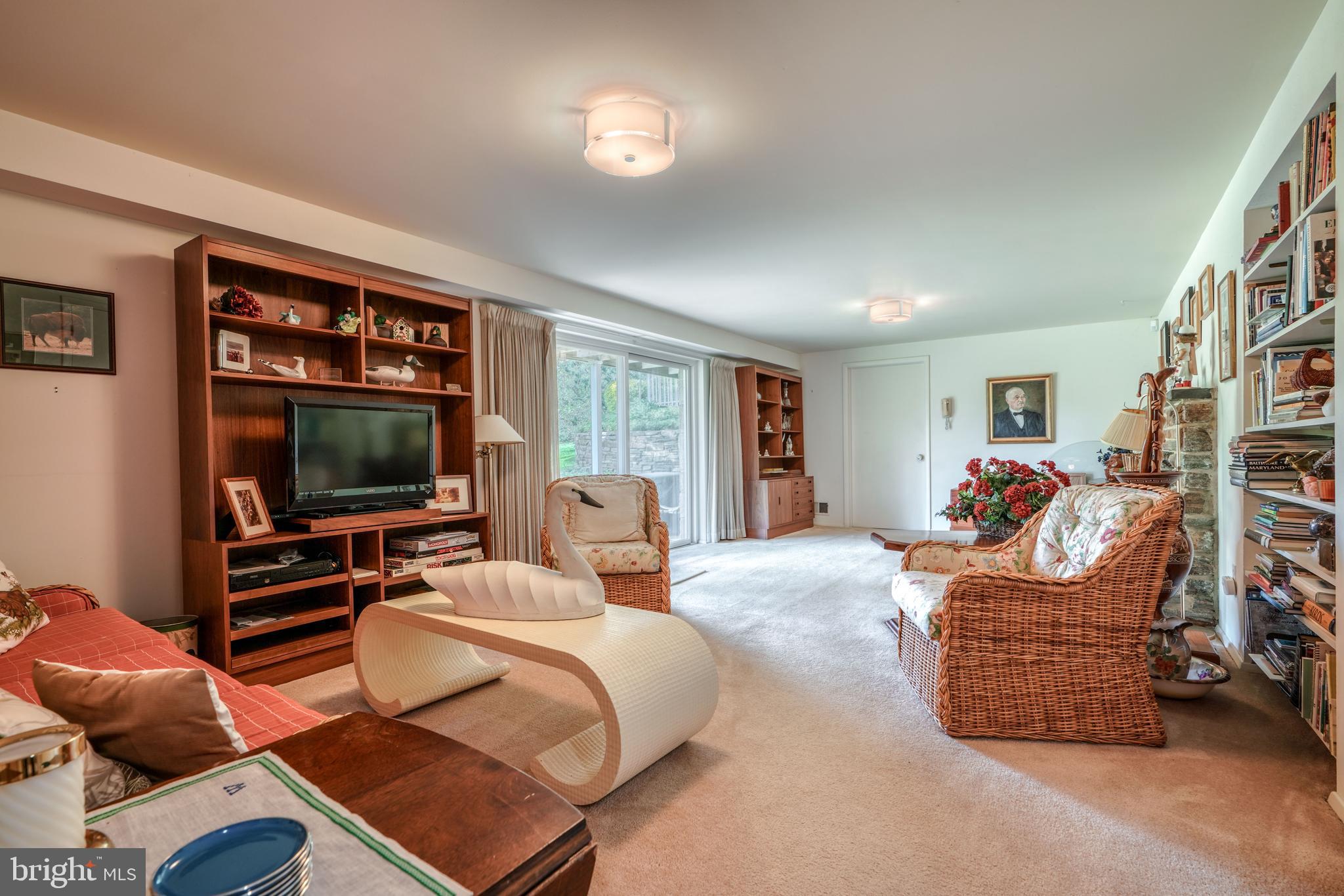 FOX CHAPEL - Residential