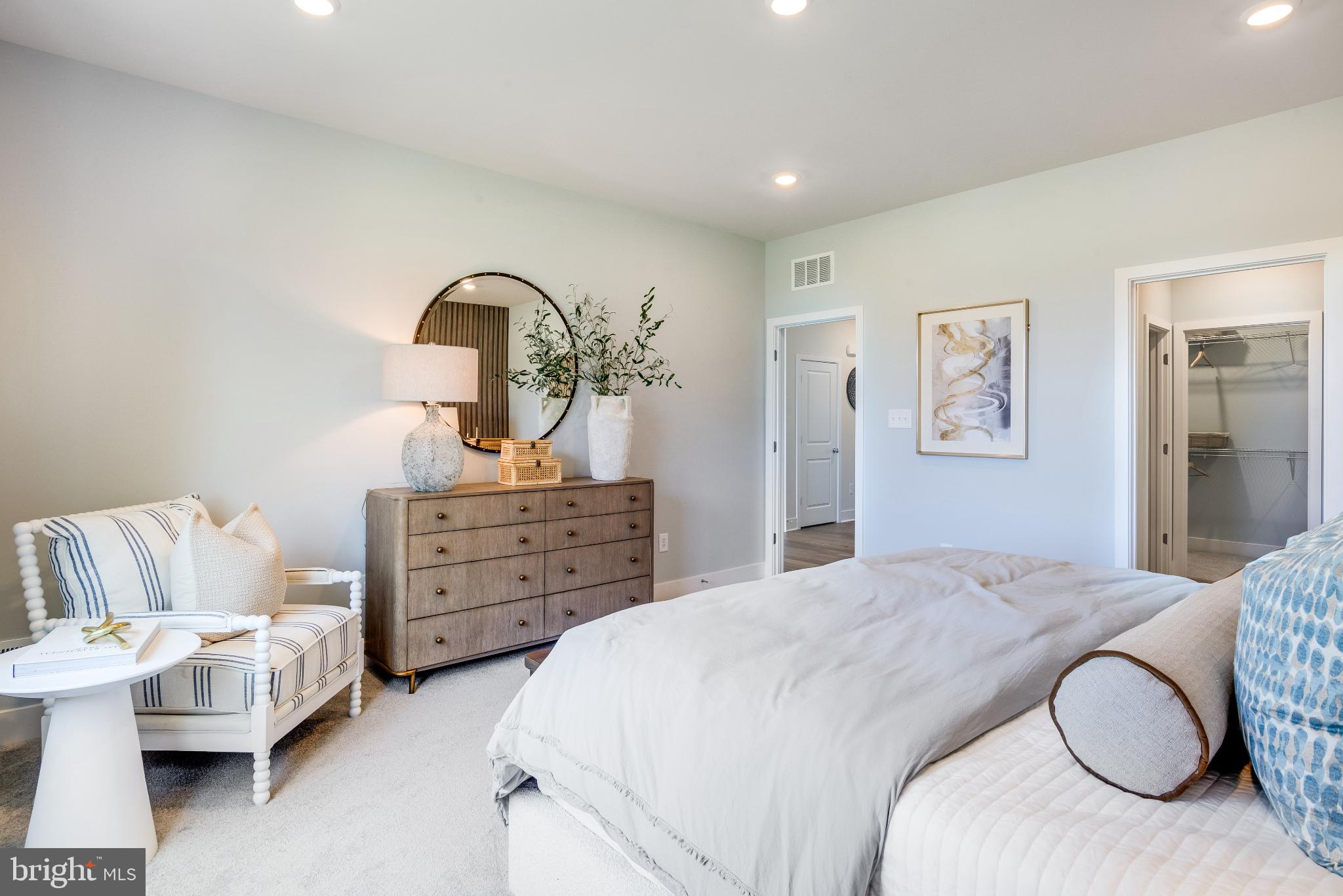 SOMERTON CHASE - Residential