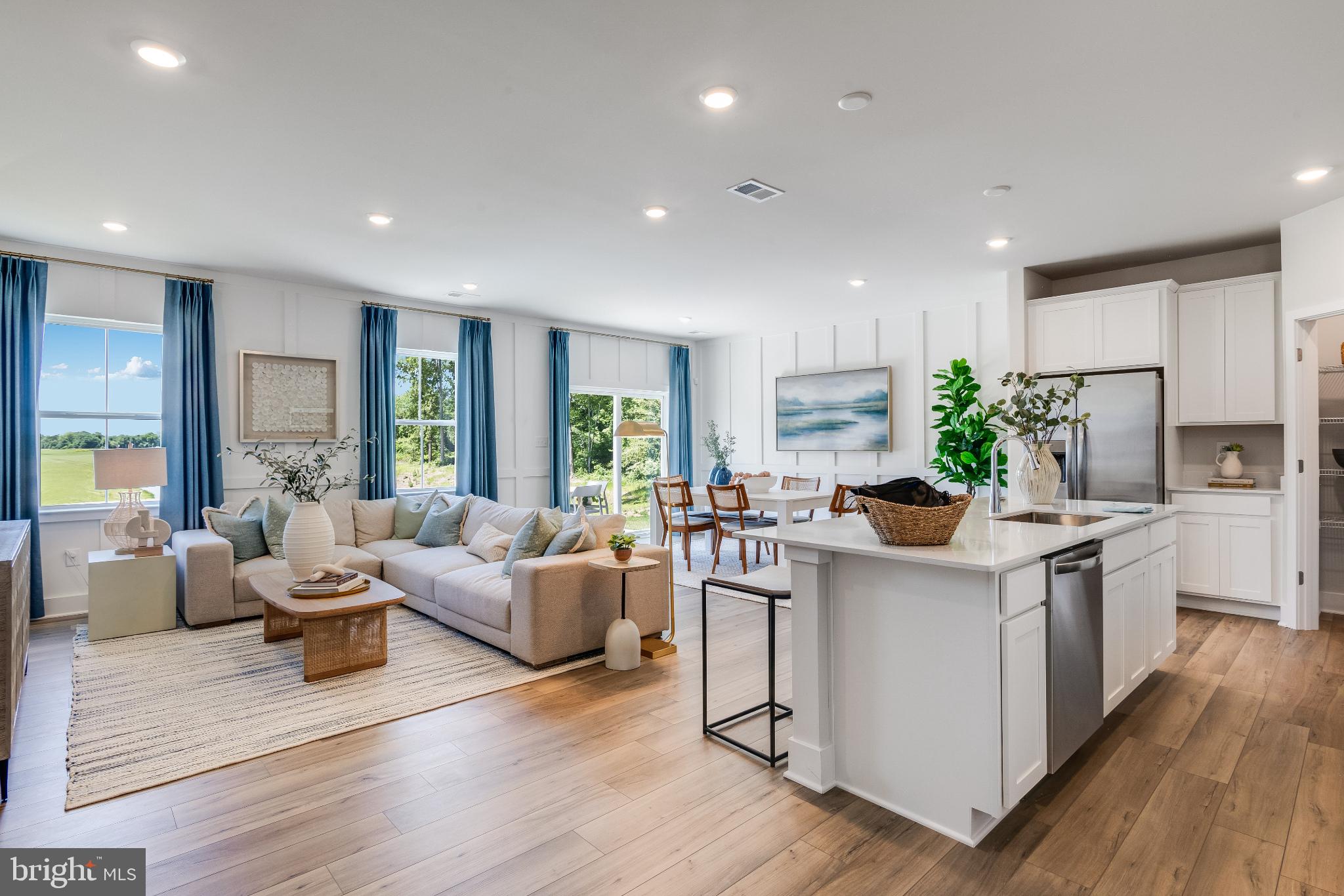 SOMERTON CHASE - Residential
