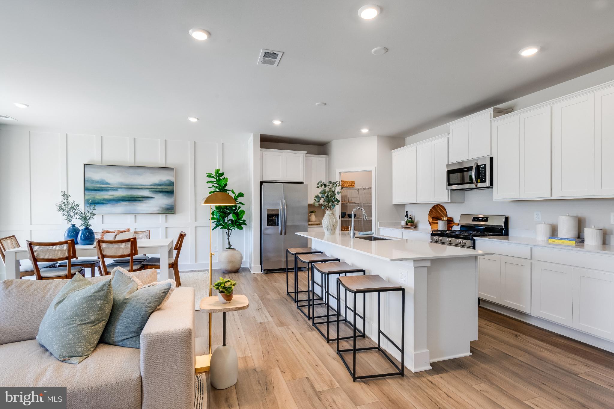 SOMERTON CHASE - Residential