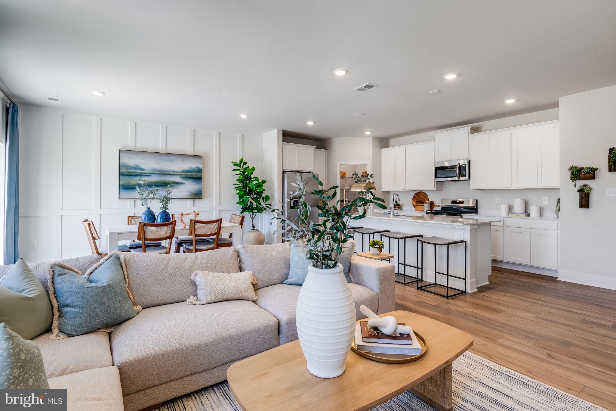 SOMERTON CHASE - Residential