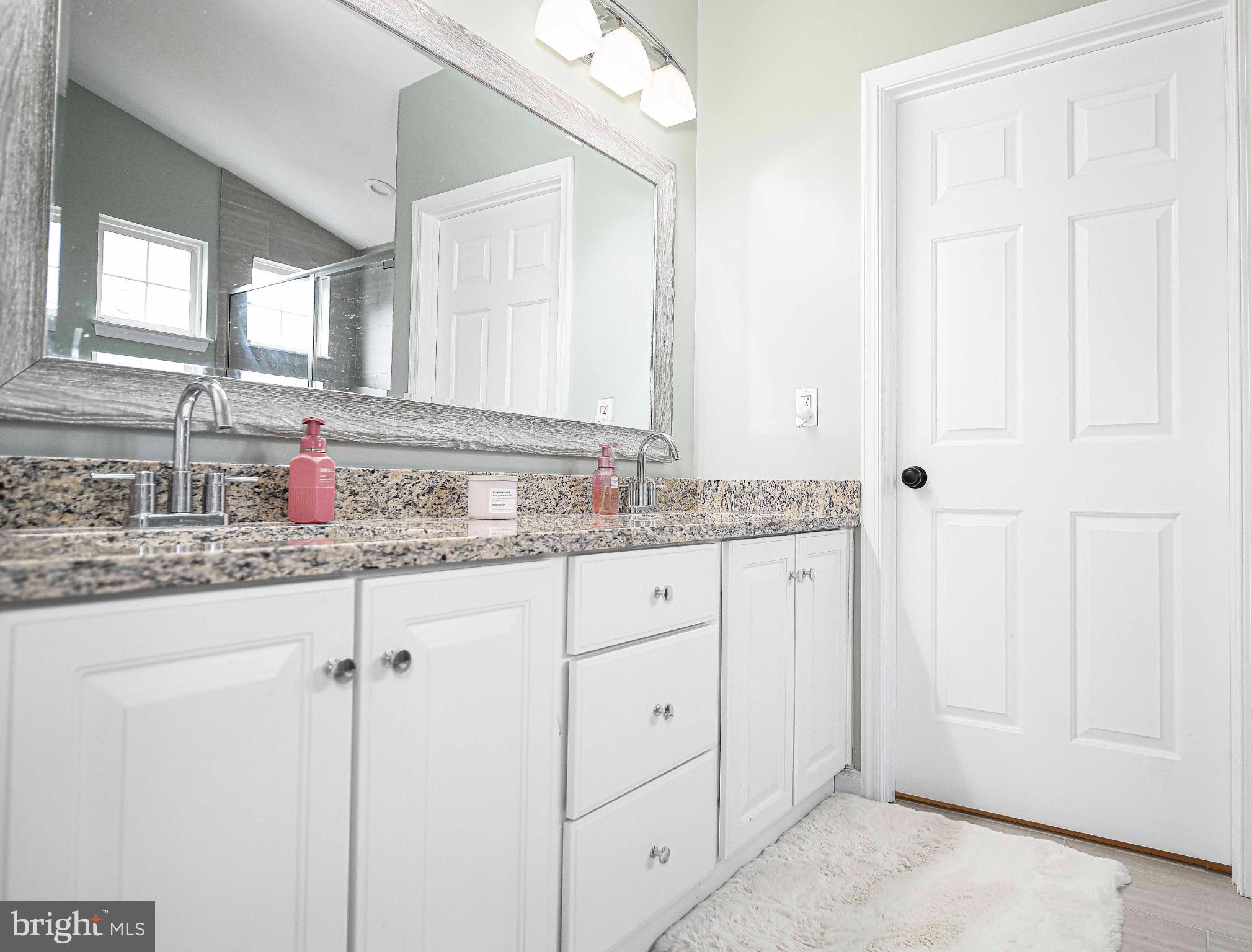 KINGS CHARTER - Residential