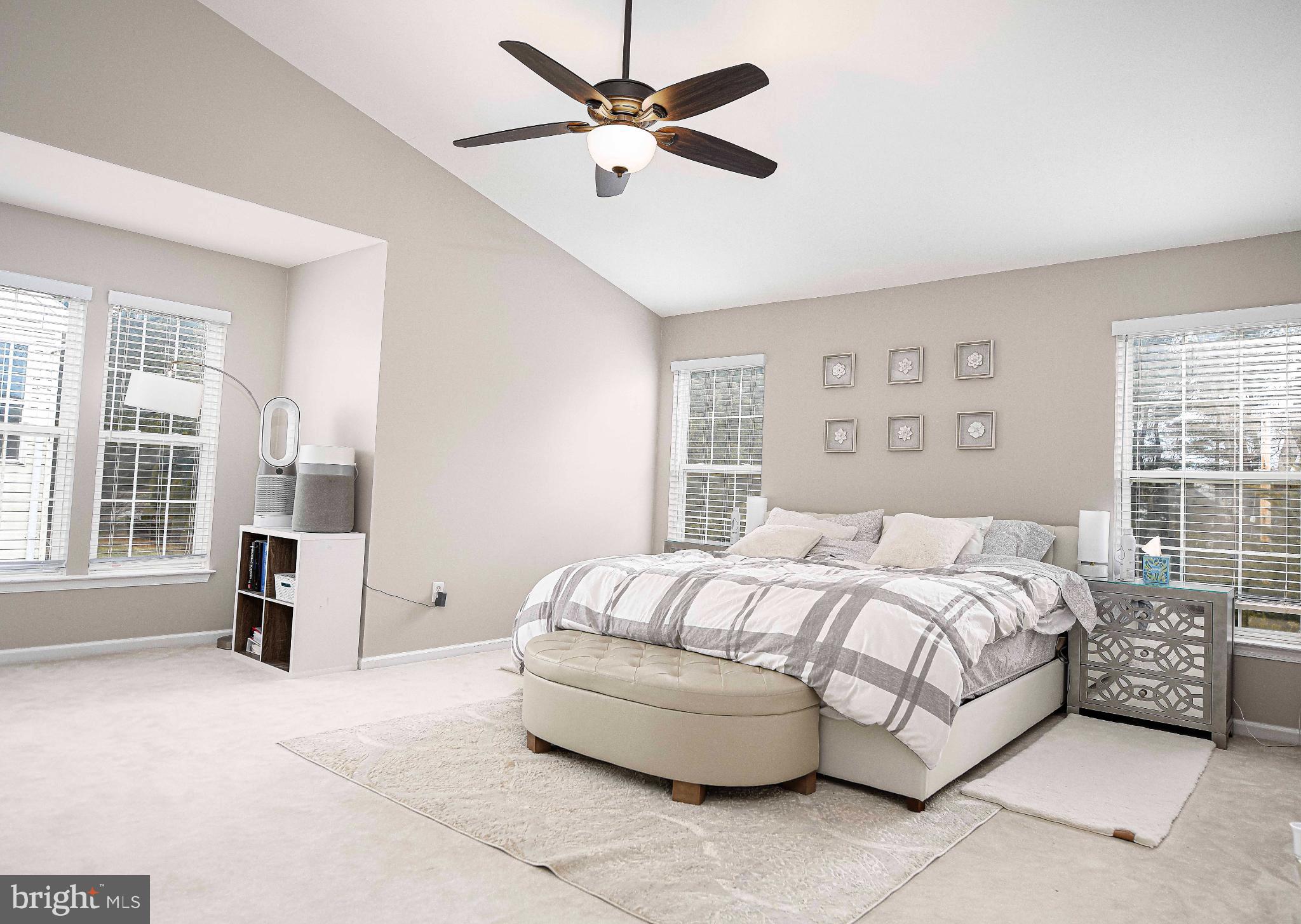 KINGS CHARTER - Residential