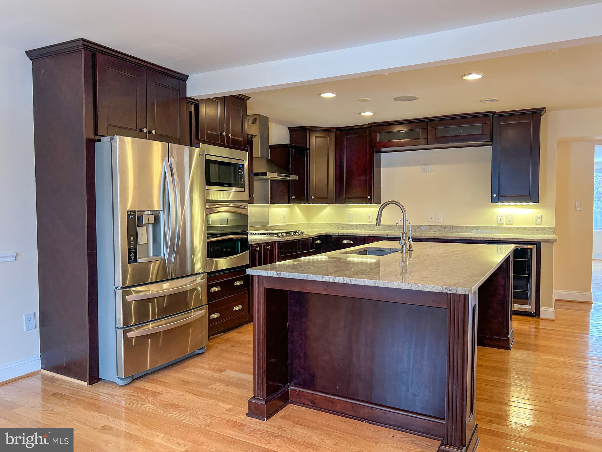 FAIRVIEW ESTATES - Residential