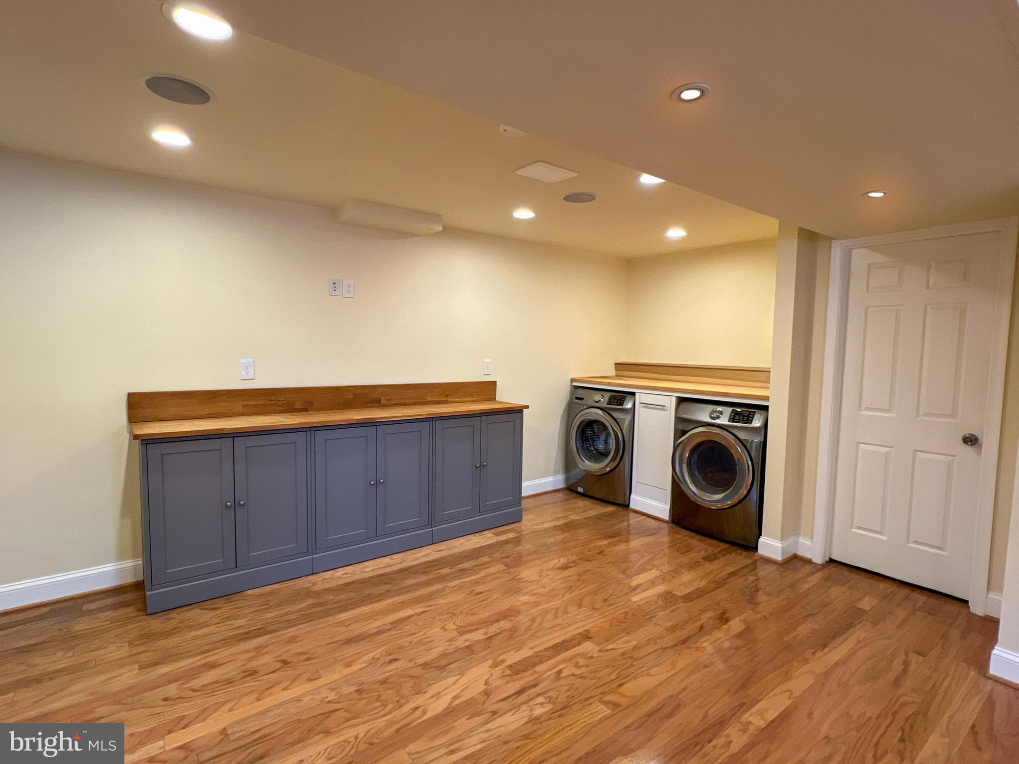 FAIRVIEW ESTATES - Residential