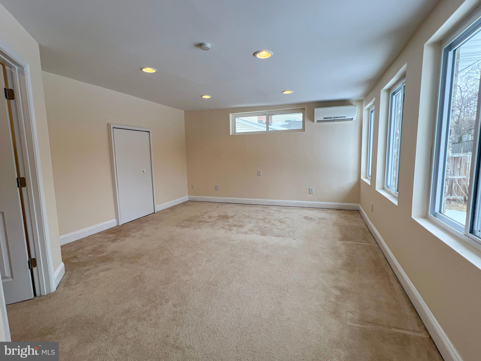 FAIRVIEW ESTATES - Residential