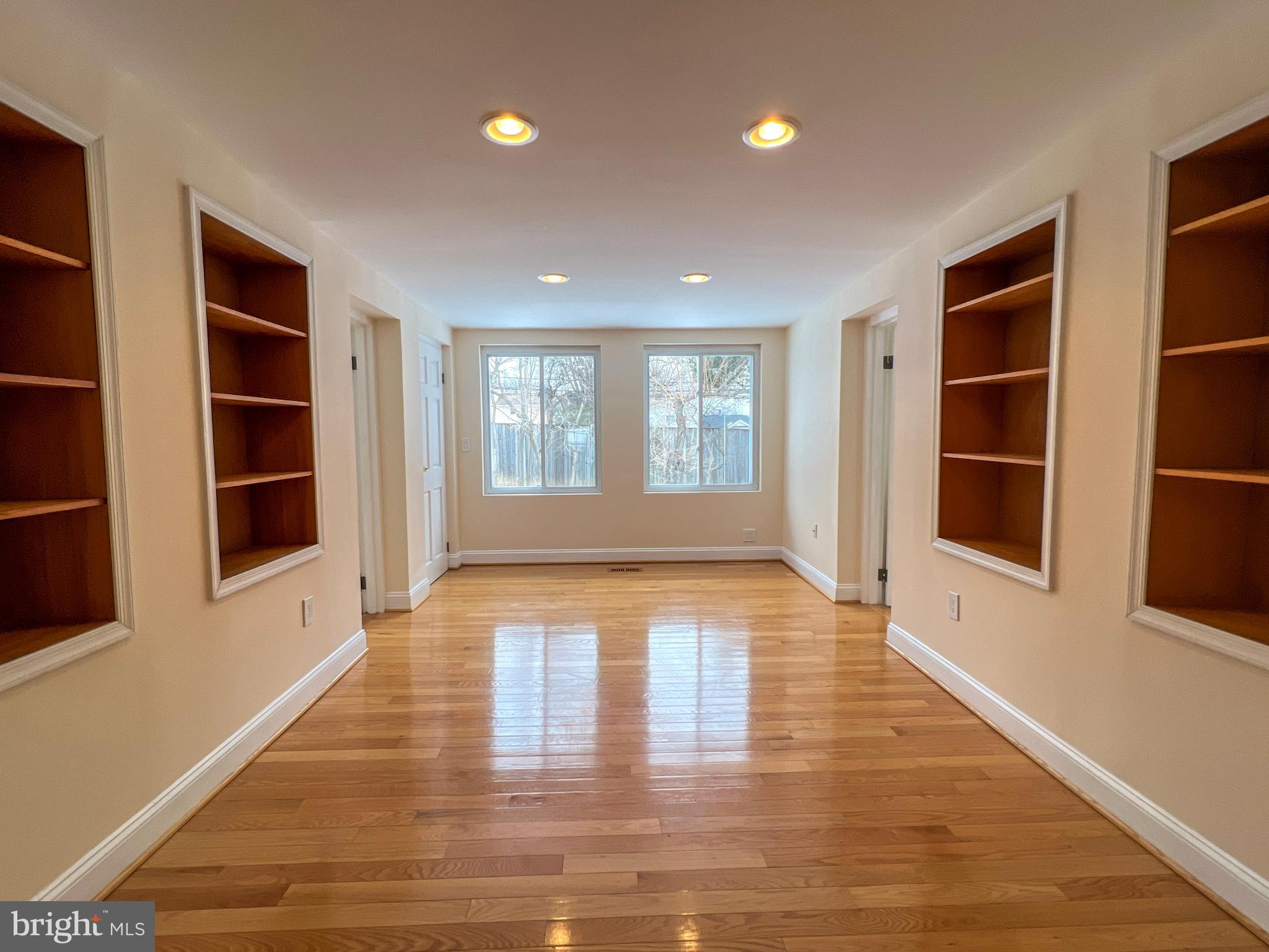 FAIRVIEW ESTATES - Residential