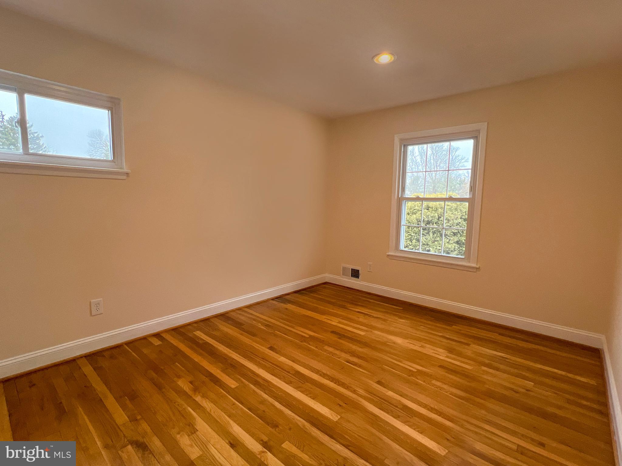 FAIRVIEW ESTATES - Residential