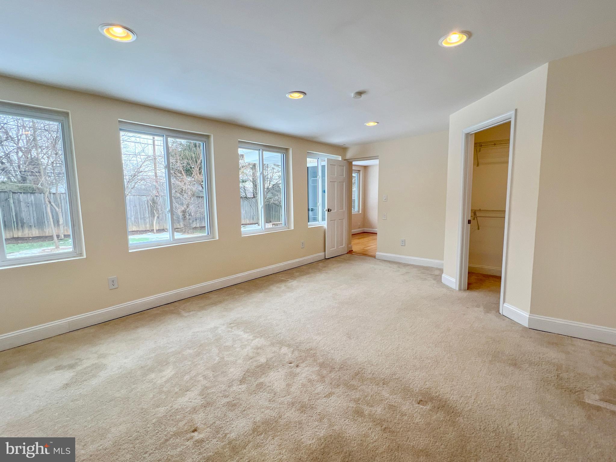 FAIRVIEW ESTATES - Residential