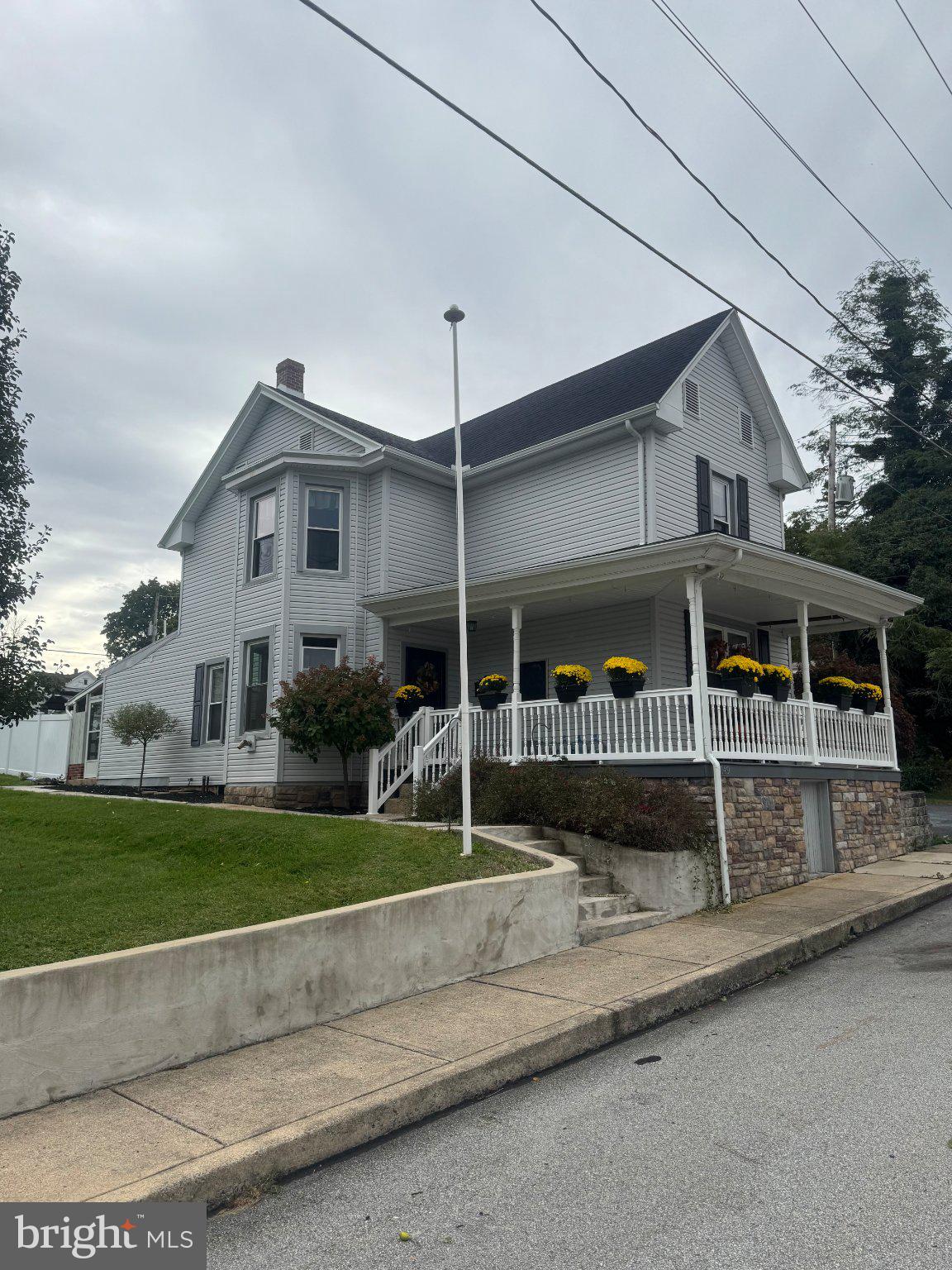 149 S 2ND STREET