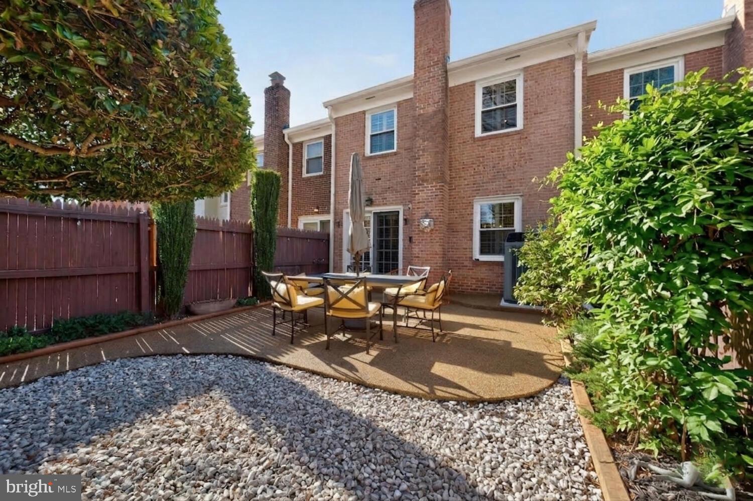 PINECREST HEIGHTS - Residential