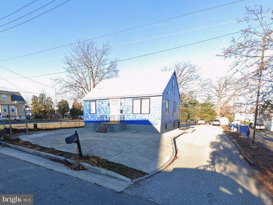 CATONSVILLE - Commercial Sale