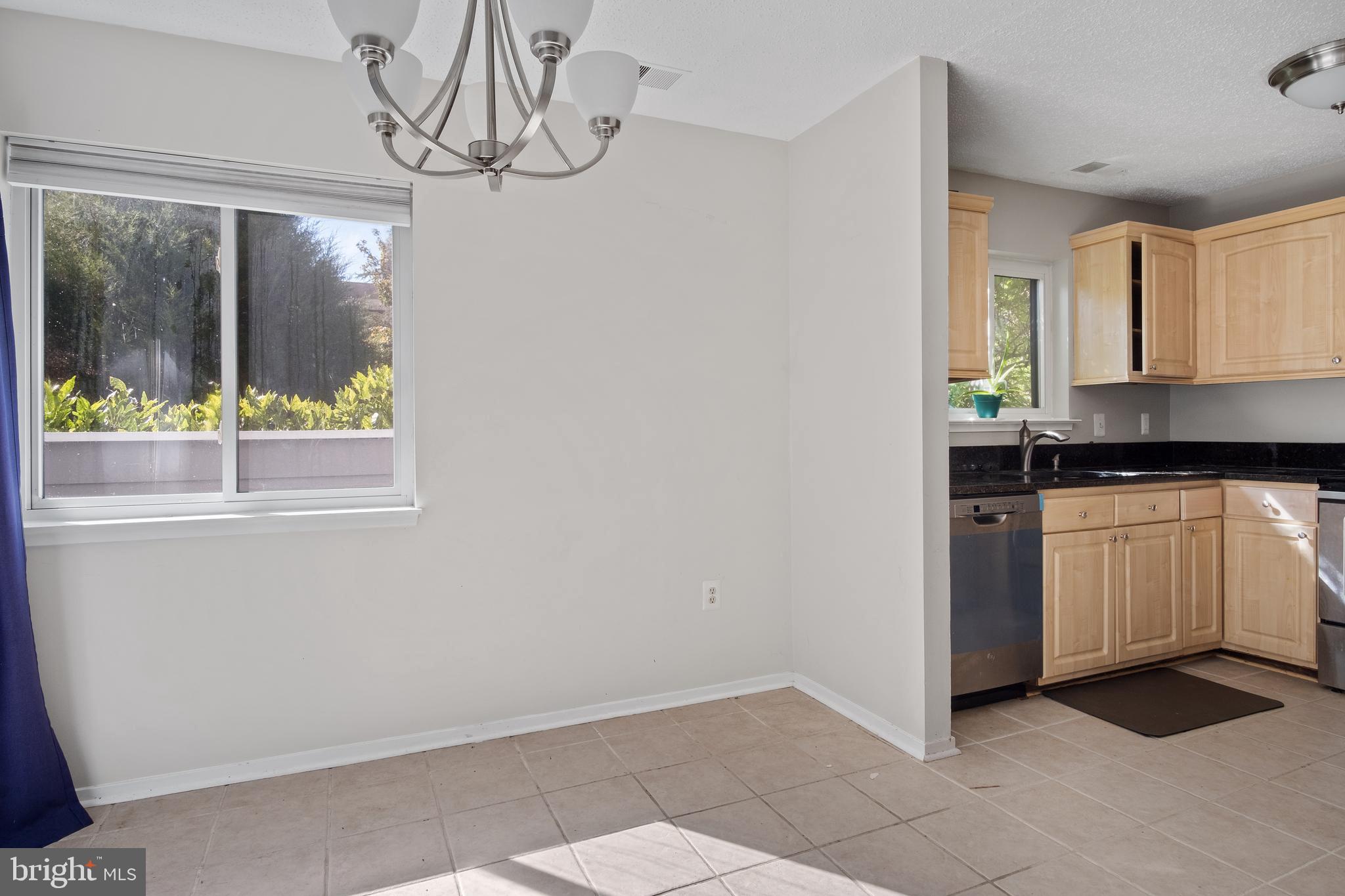 VILLARIDGE - Residential Lease