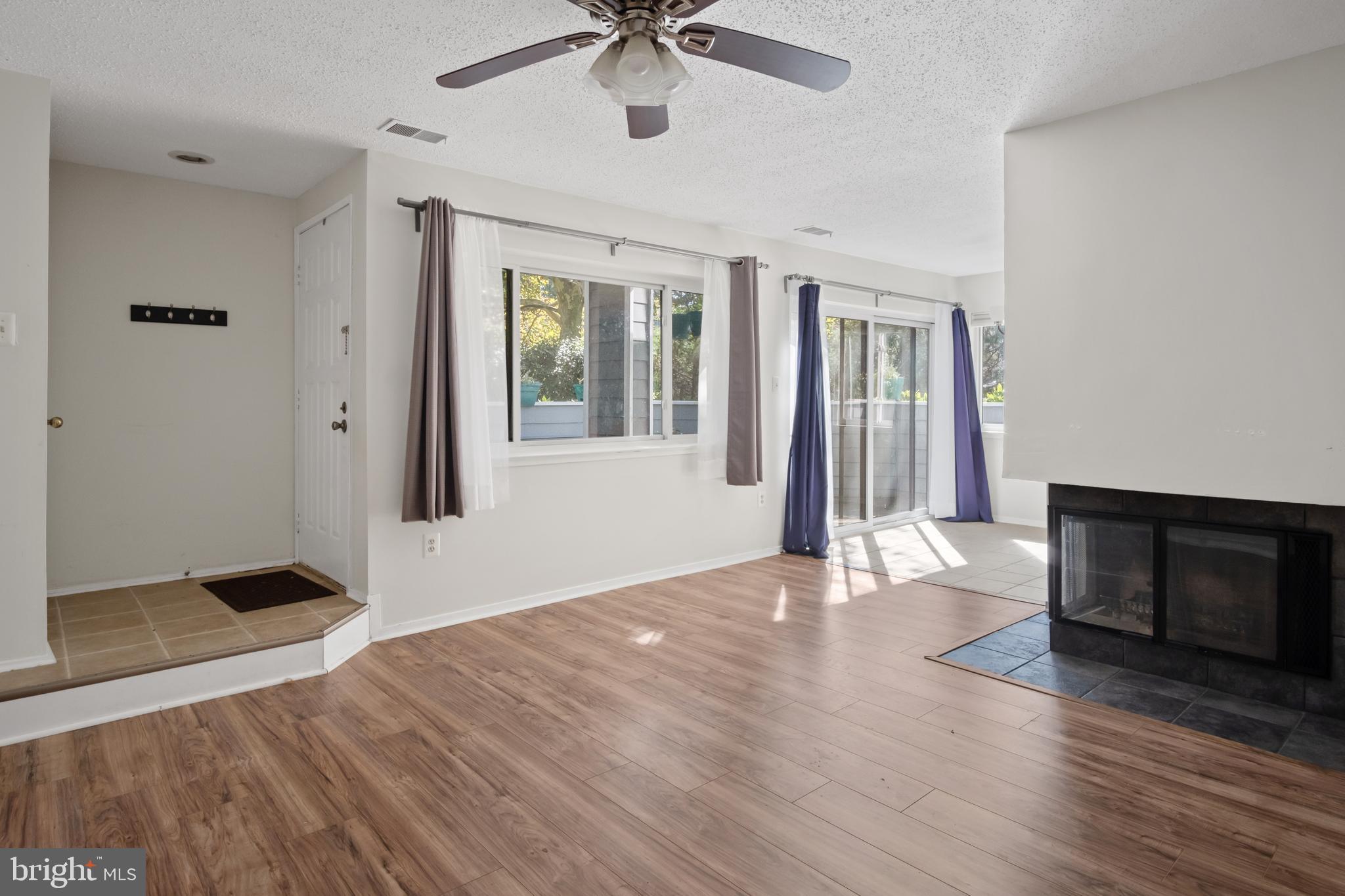 VILLARIDGE - Residential Lease