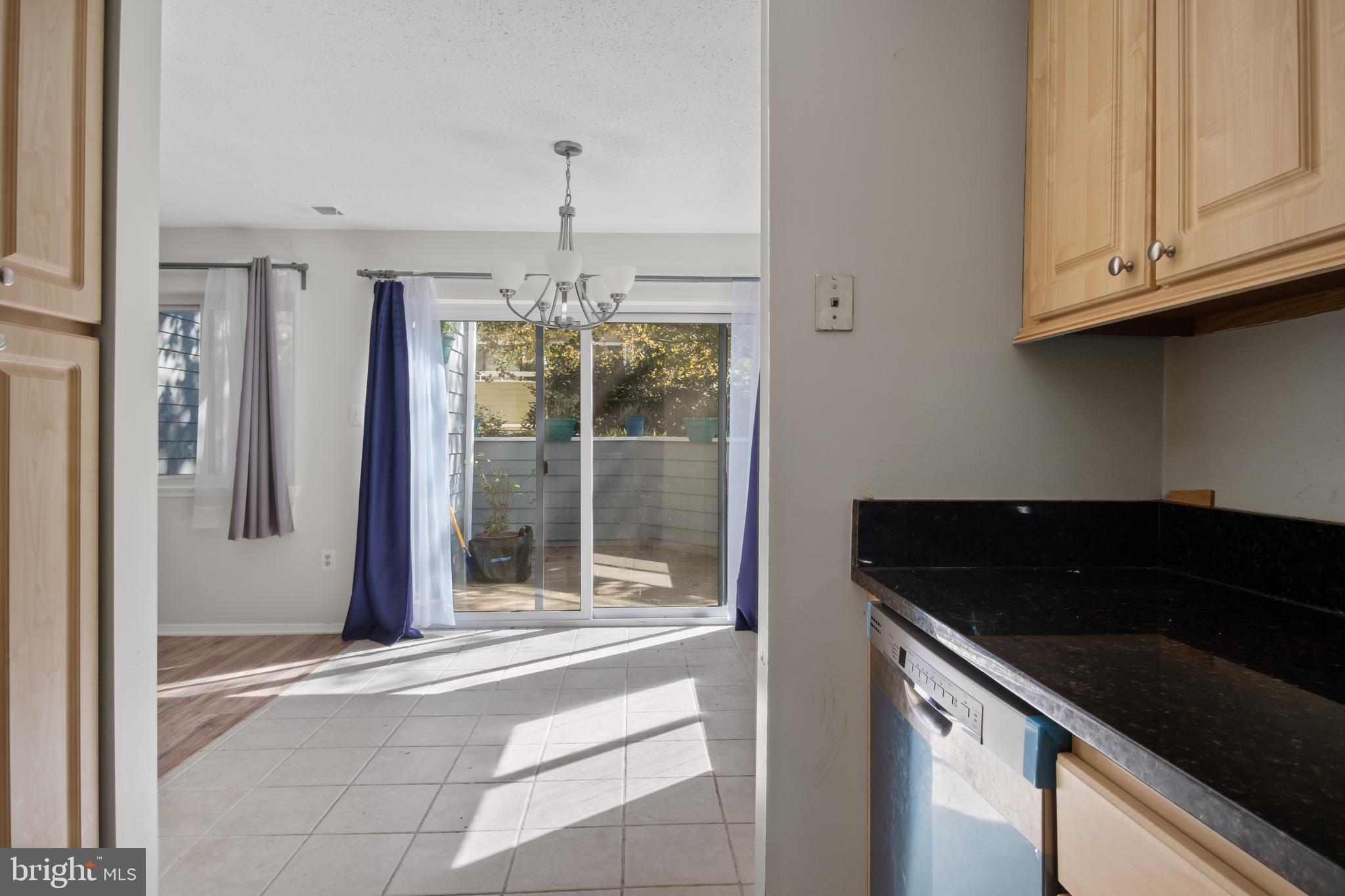 VILLARIDGE - Residential Lease