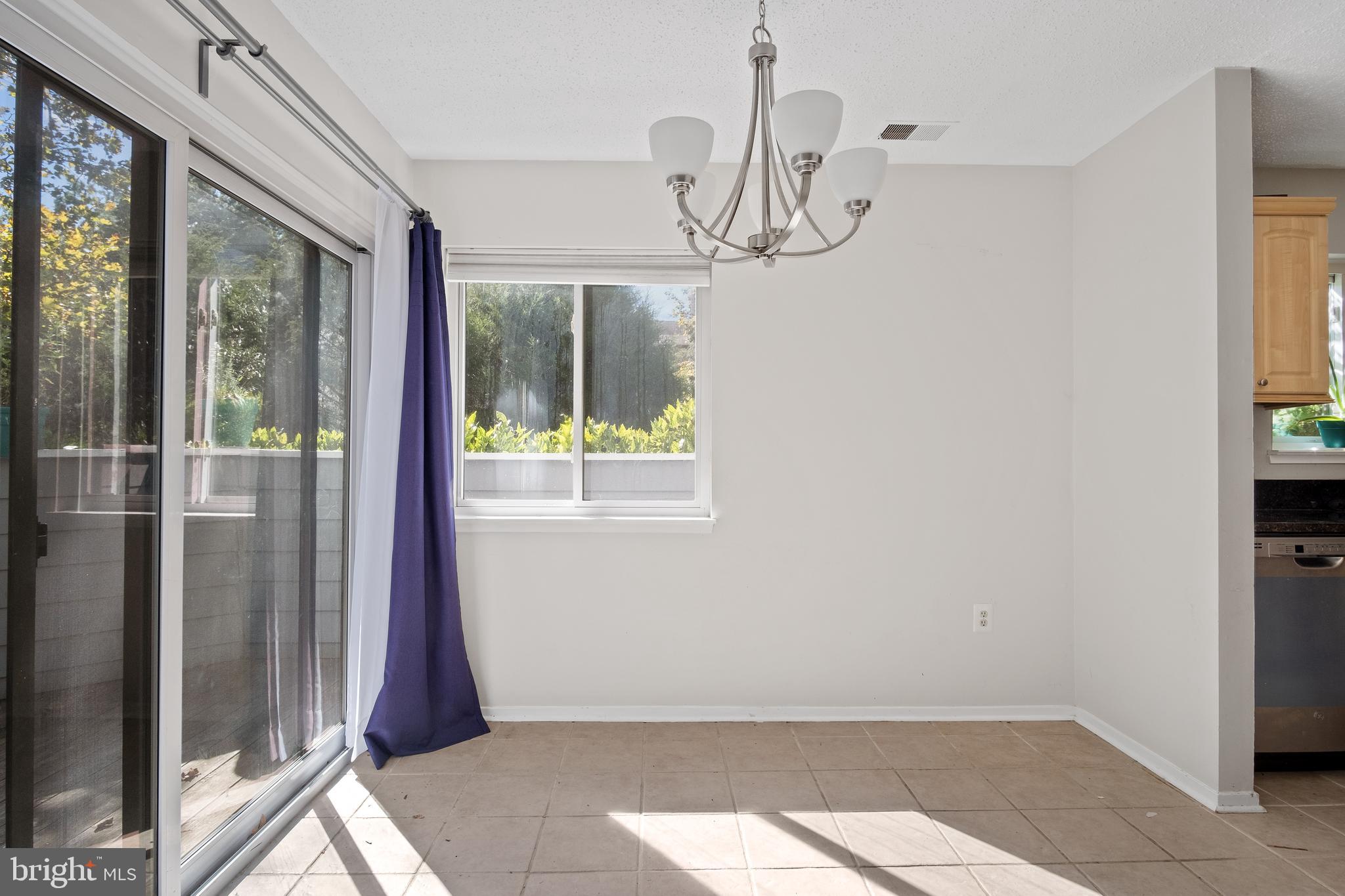 VILLARIDGE - Residential Lease