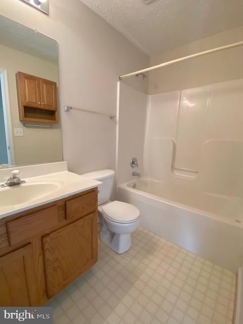 COVENTRY CREEK - Residential Lease