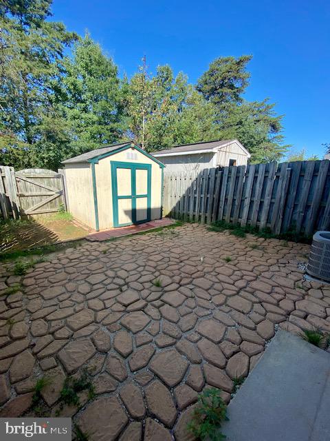 COVENTRY CREEK - Residential Lease