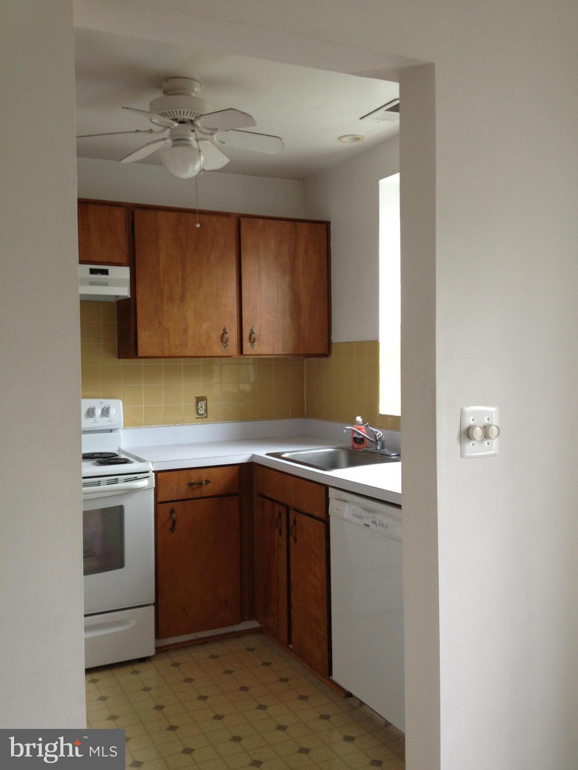 FAIRLINGTON VILLAGES - Residential Lease