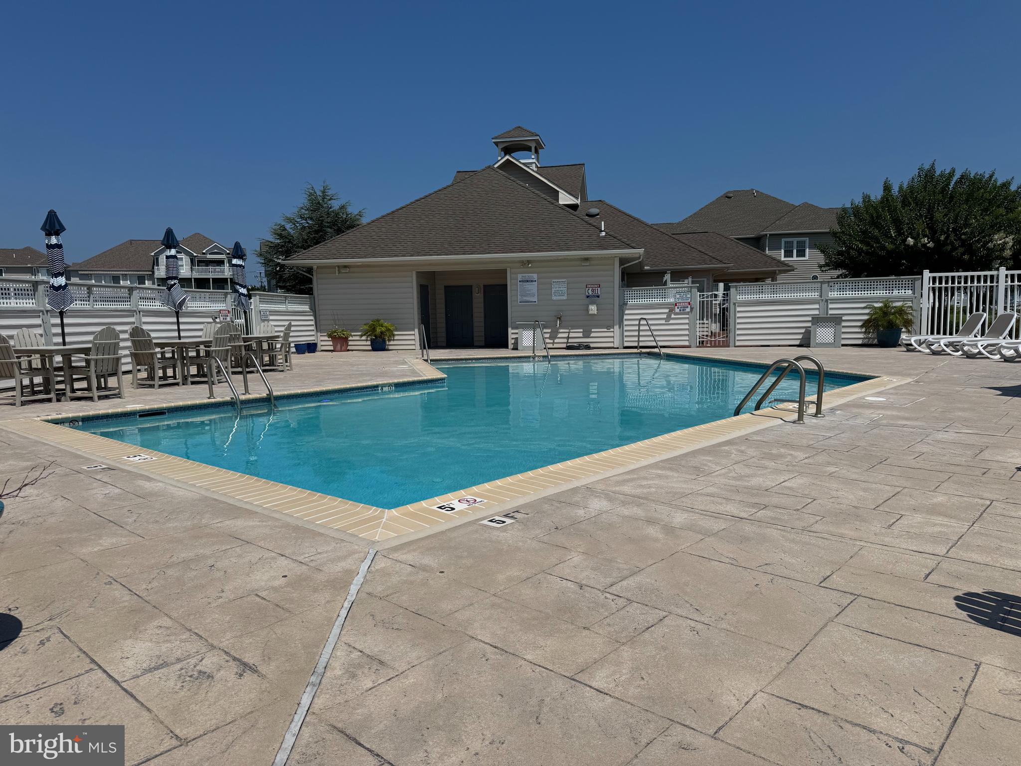 SEAPOINTE - Residential