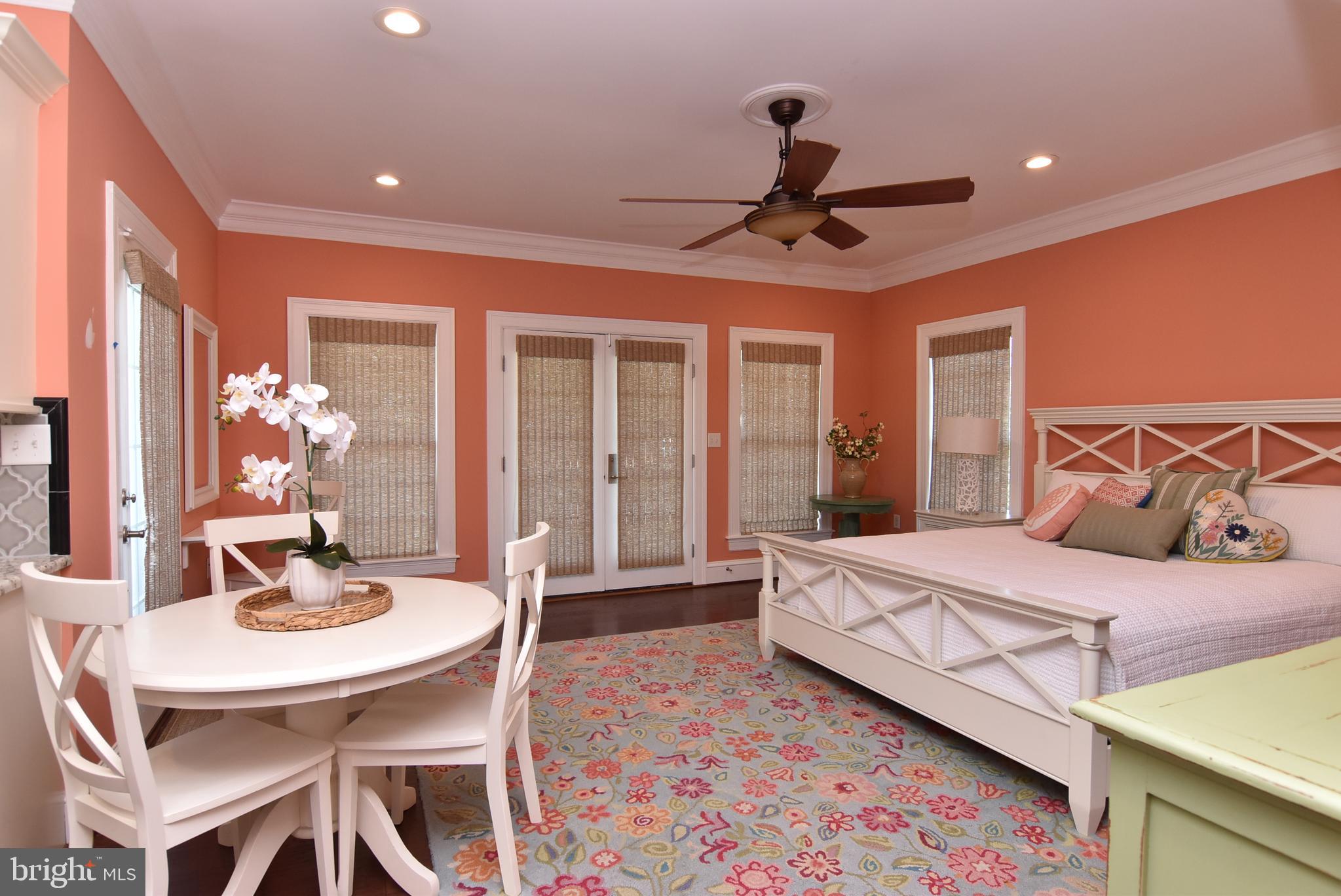 SEAPOINTE - Residential