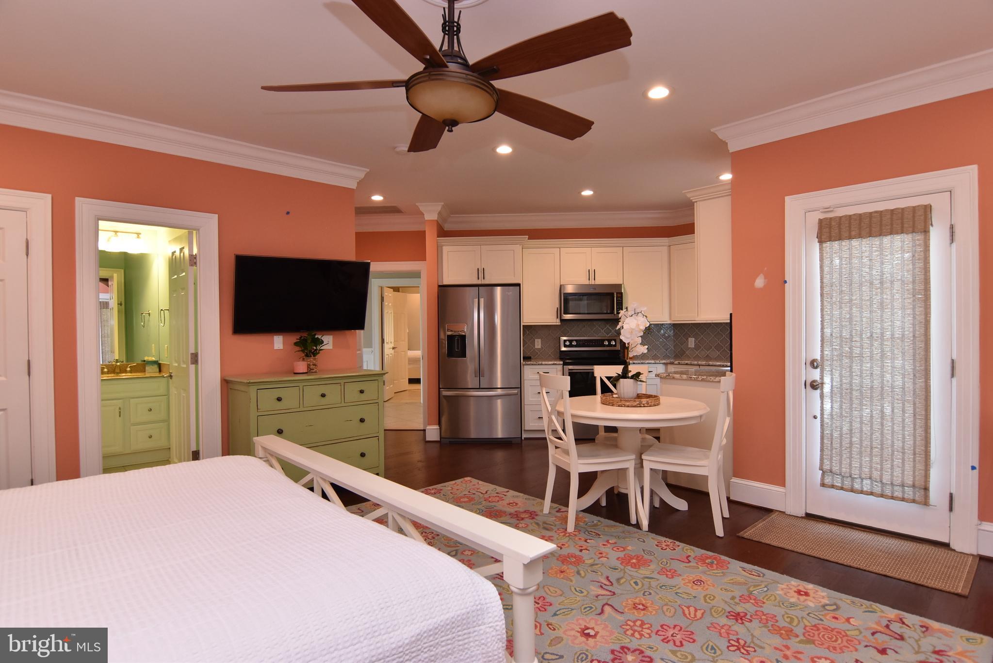 SEAPOINTE - Residential