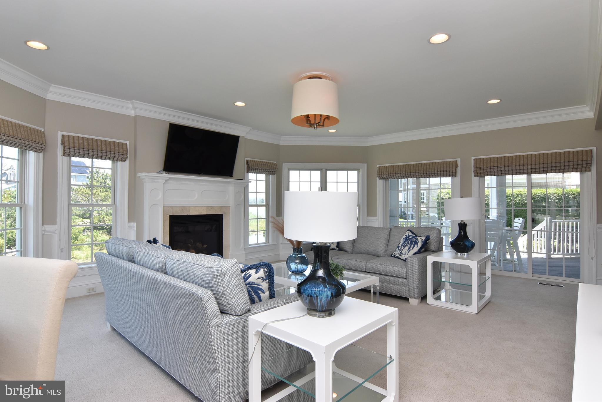 SEAPOINTE - Residential