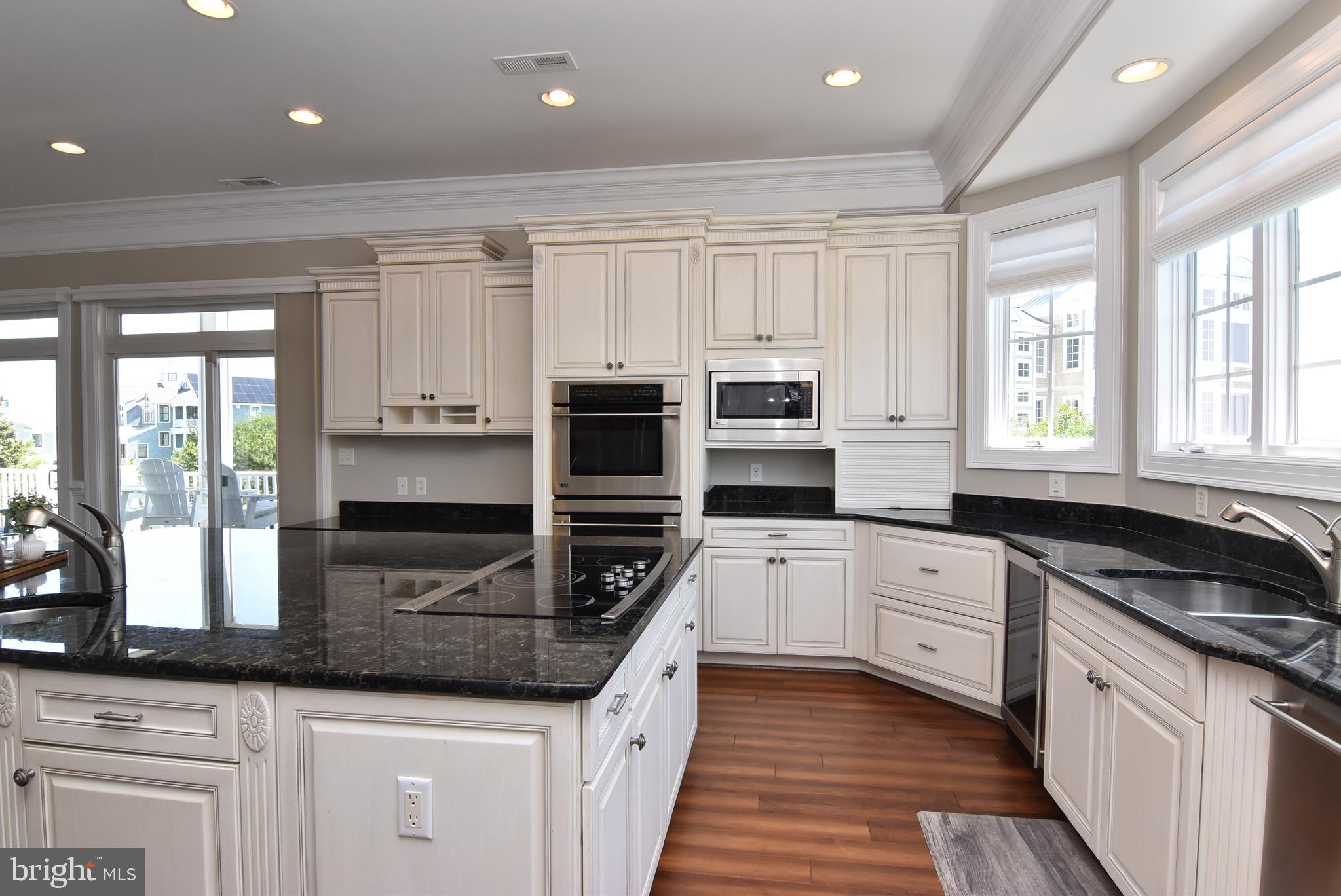 SEAPOINTE - Residential