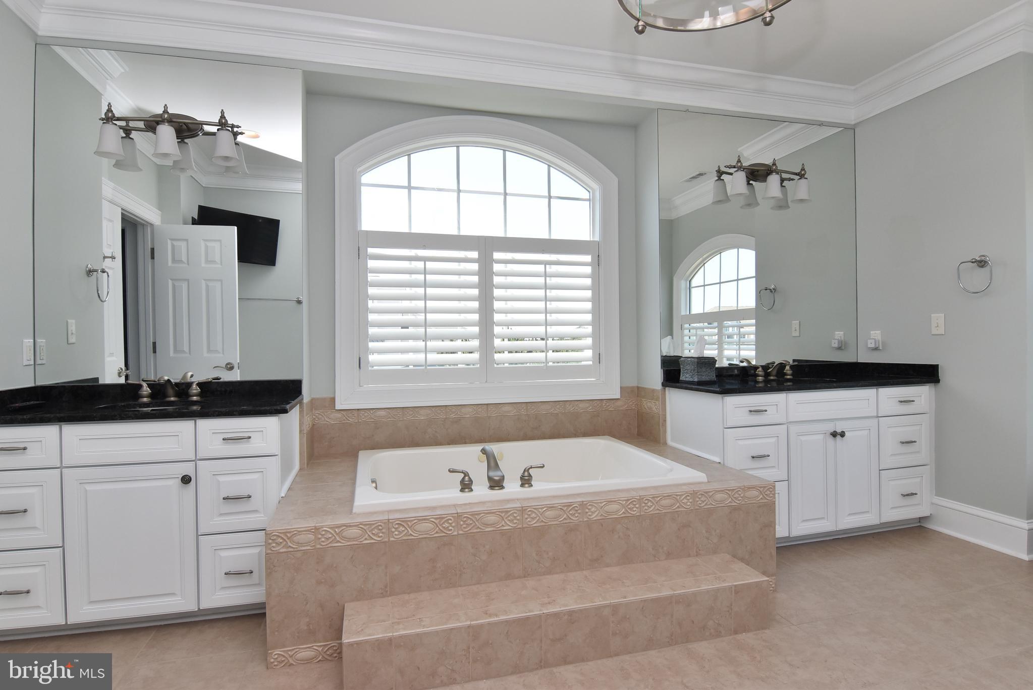 SEAPOINTE - Residential