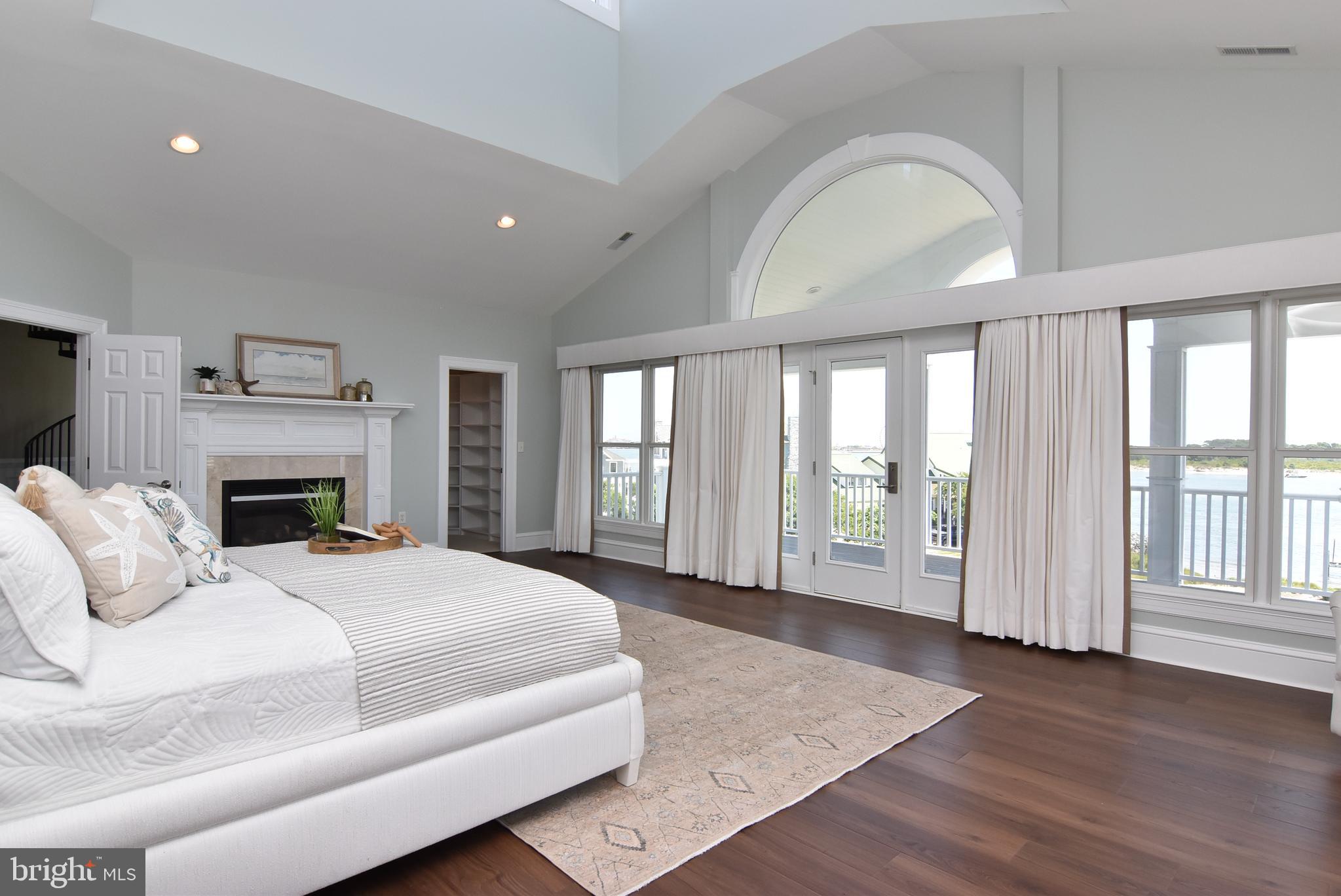 SEAPOINTE - Residential