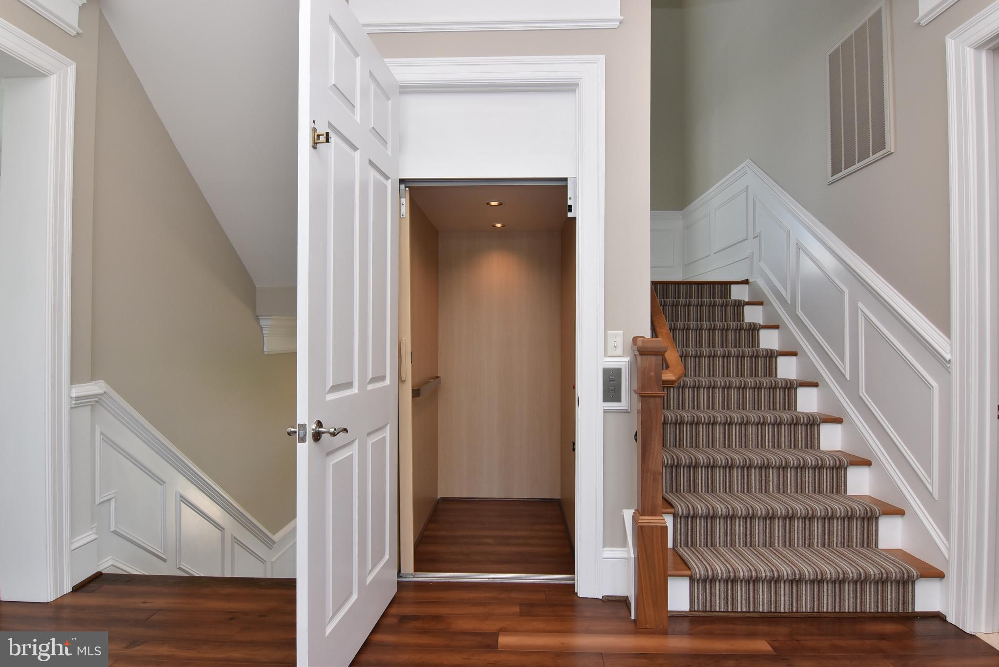 SEAPOINTE - Residential