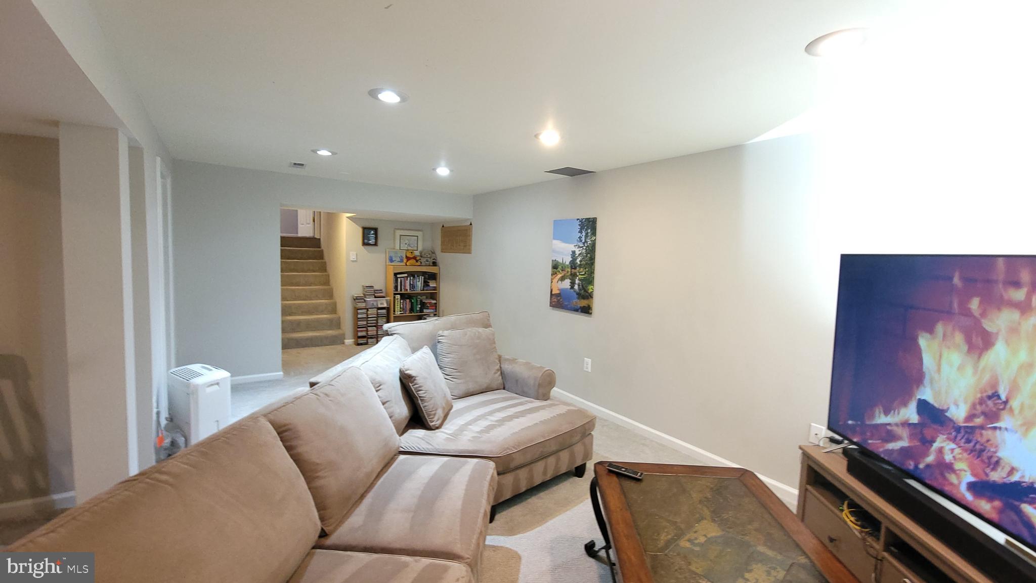 KINGS PARK WEST - Residential