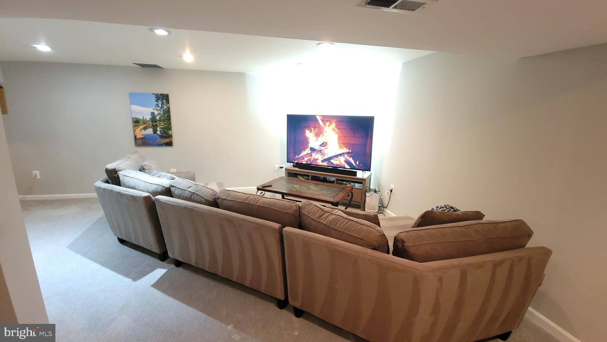 KINGS PARK WEST - Residential