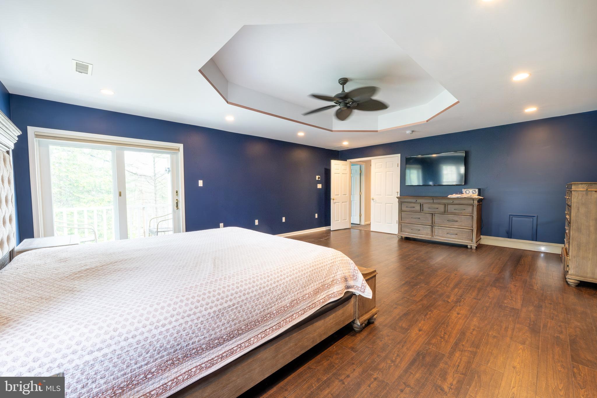 SPRING MILL - Residential