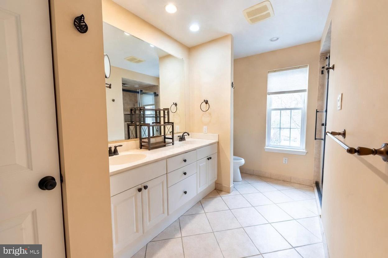 SPRING MILL - Residential